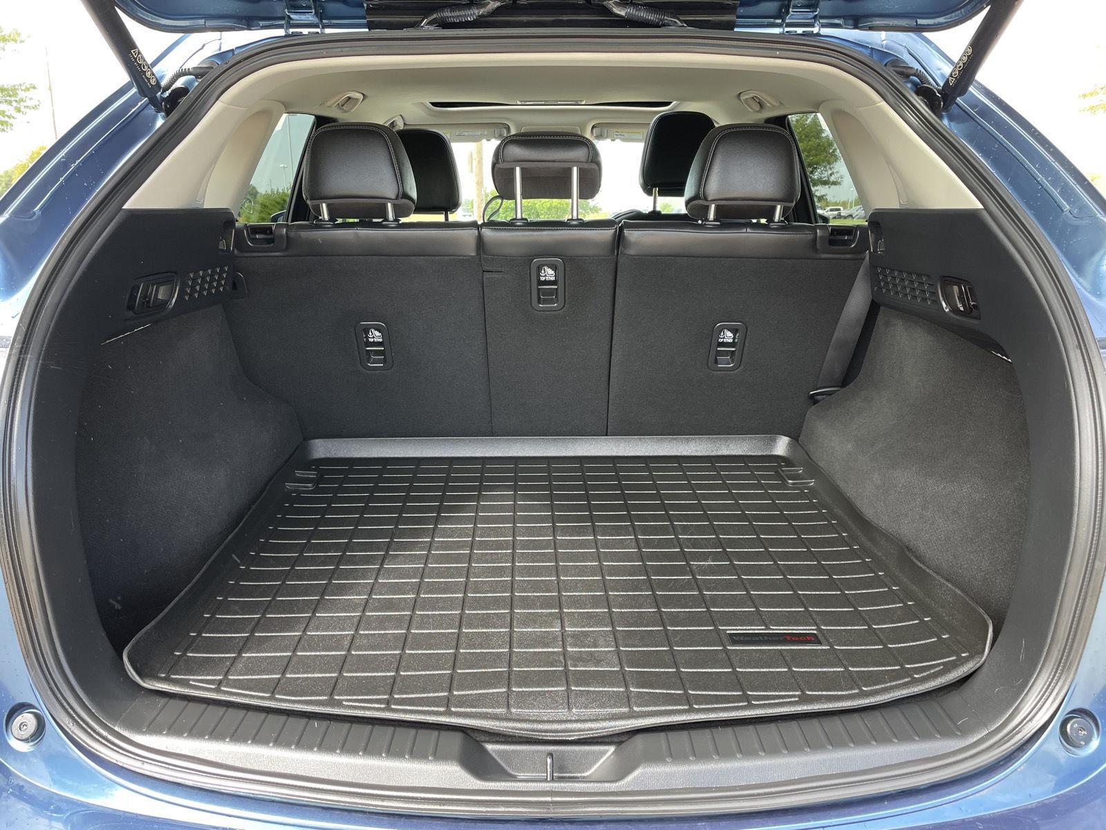 Vehicle photo 33