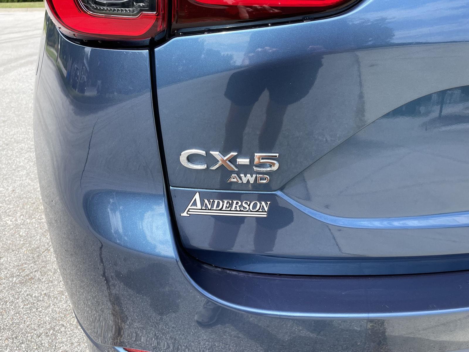 Vehicle photo 35