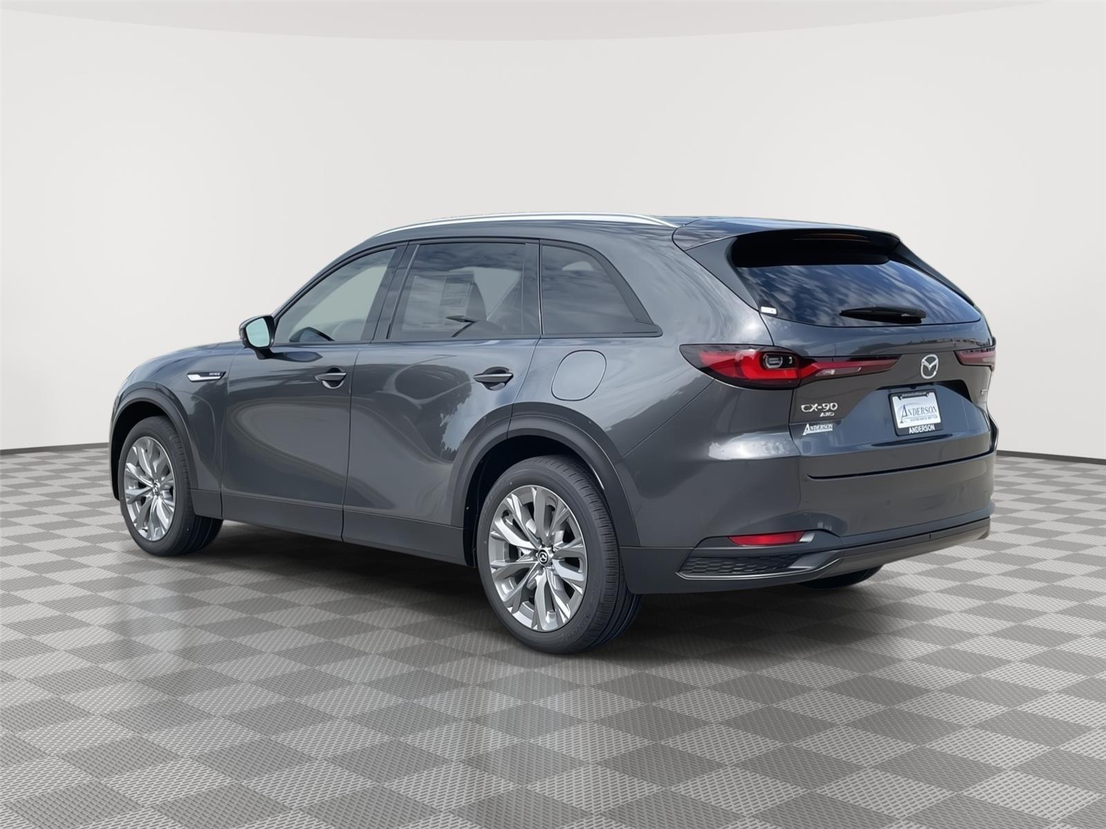 Vehicle photo 9