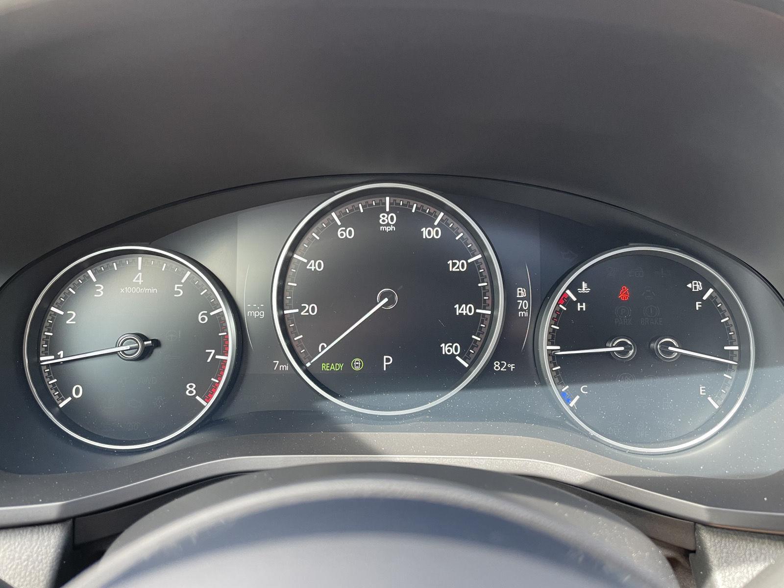 Vehicle photo 14