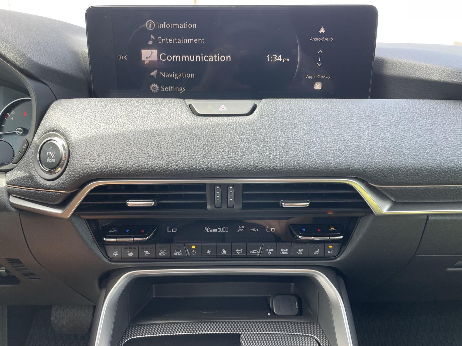 Vehicle photo 23