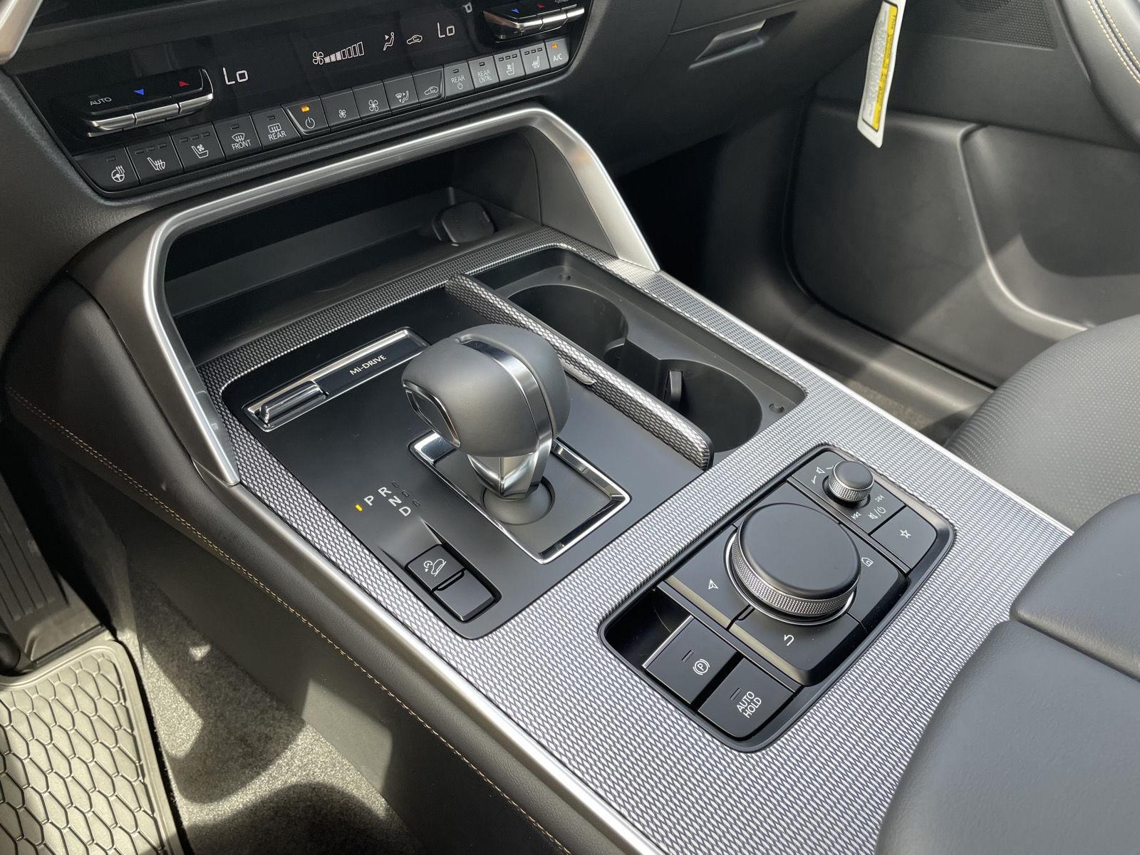 Vehicle photo 31