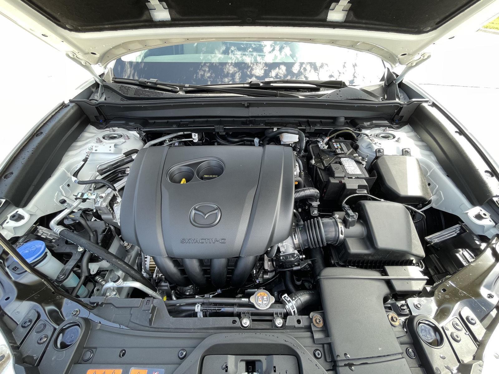 Vehicle photo 32