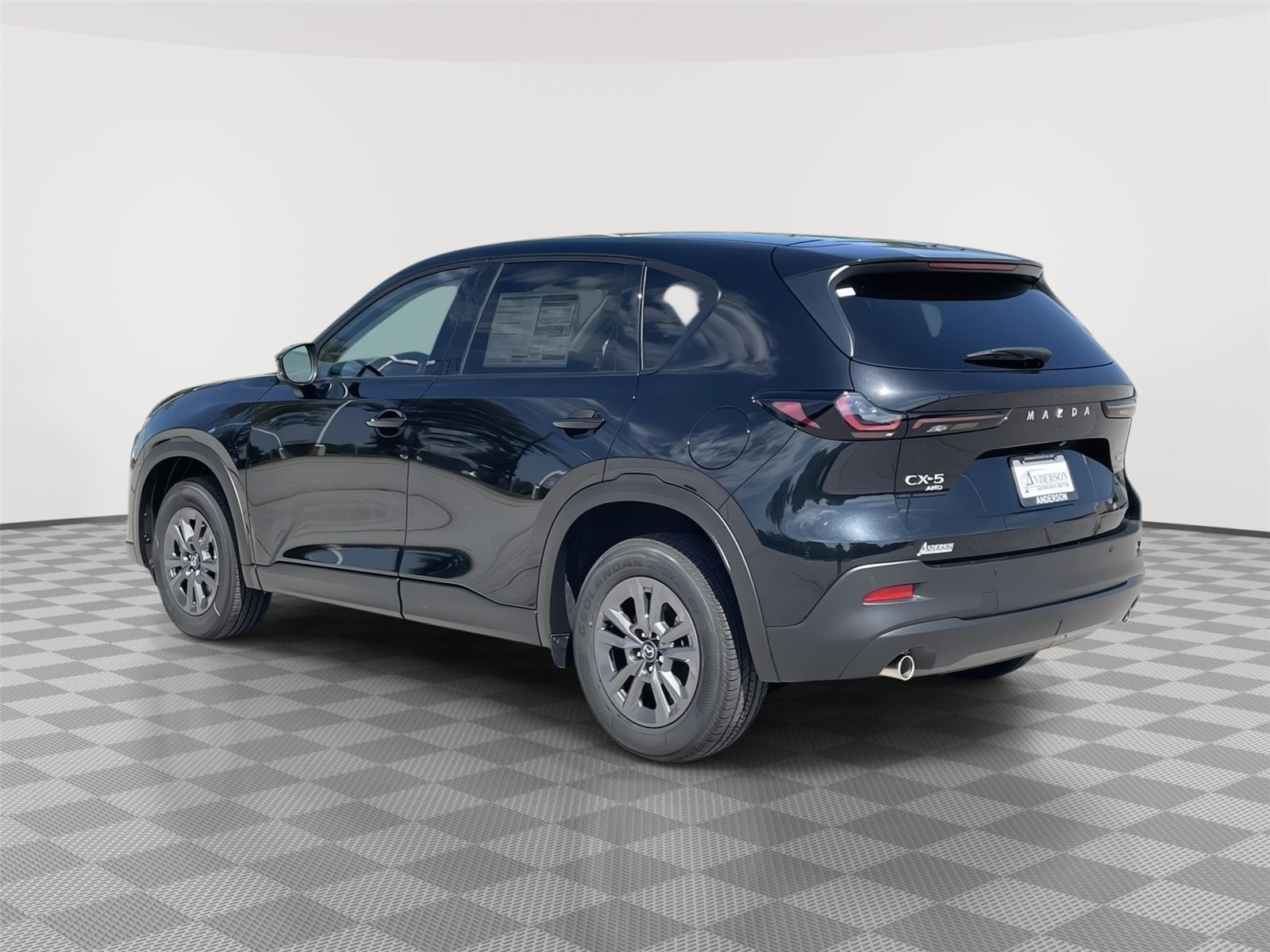Vehicle photo 9