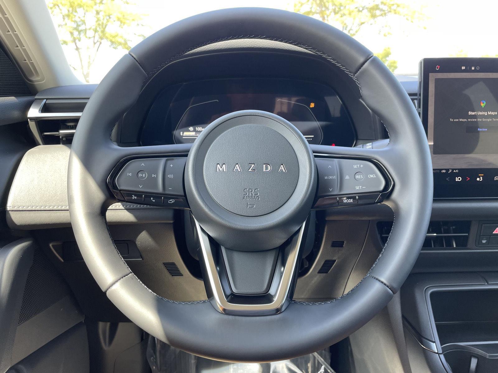 Vehicle photo 11