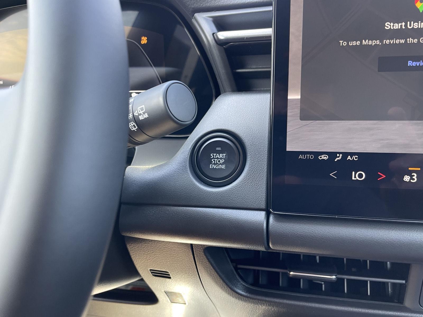 Vehicle photo 23