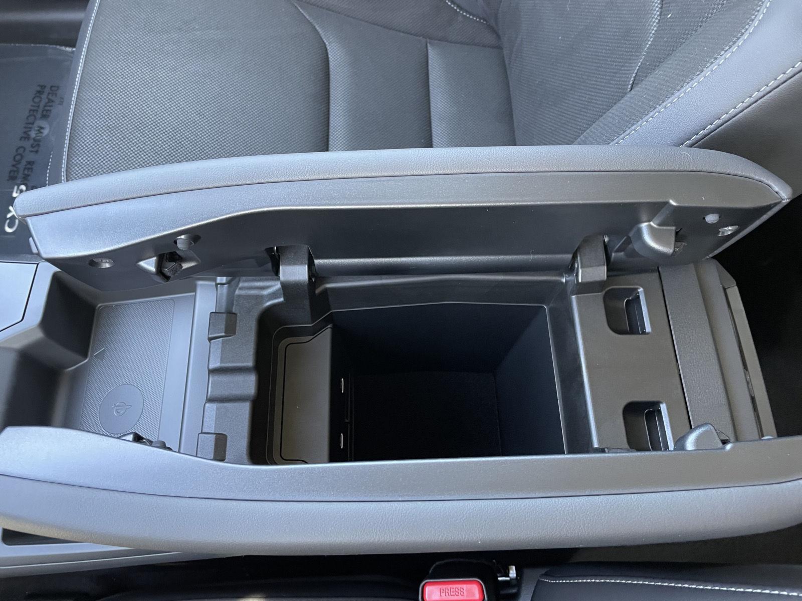 Vehicle photo 27