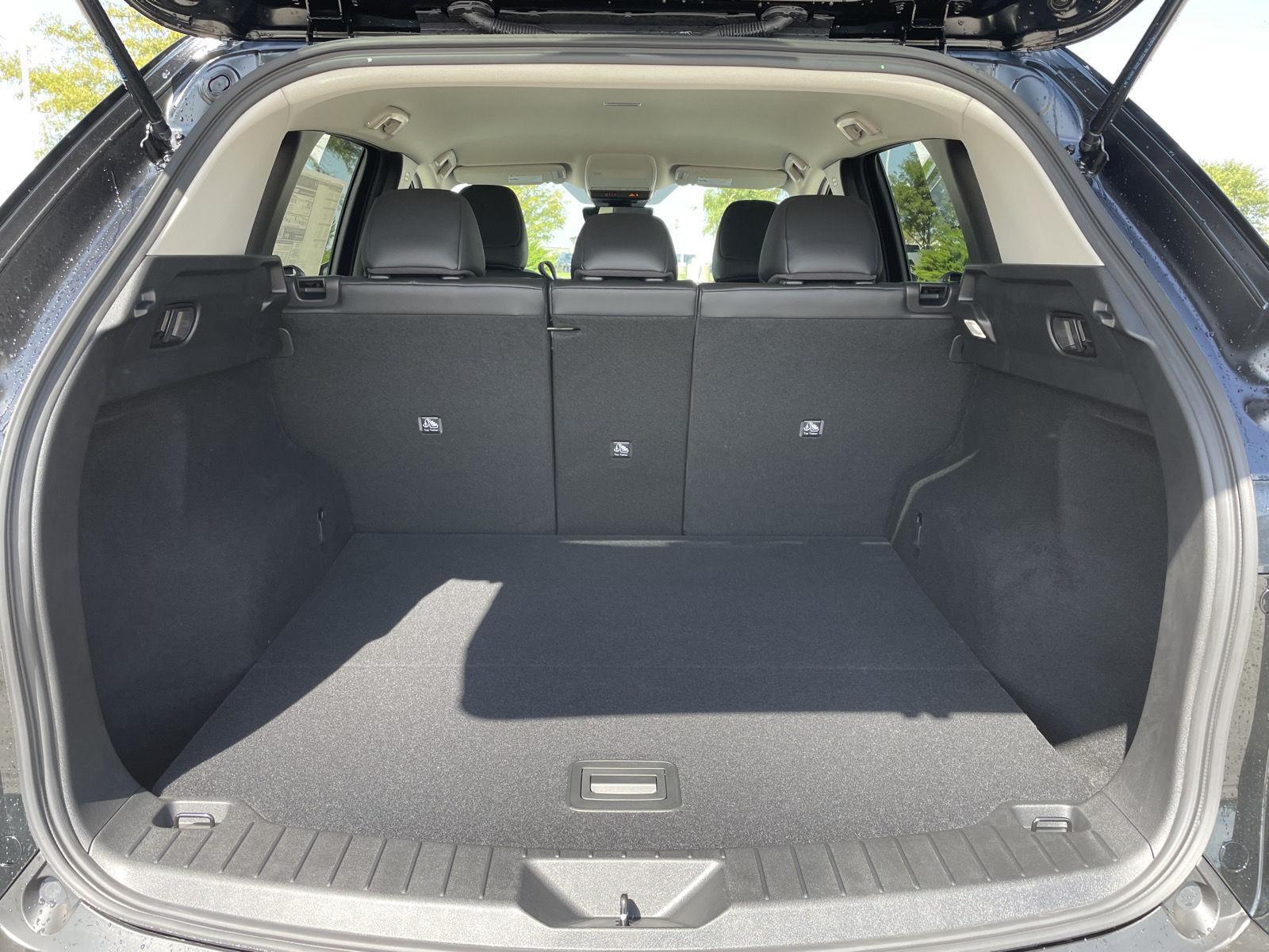 Vehicle photo 31