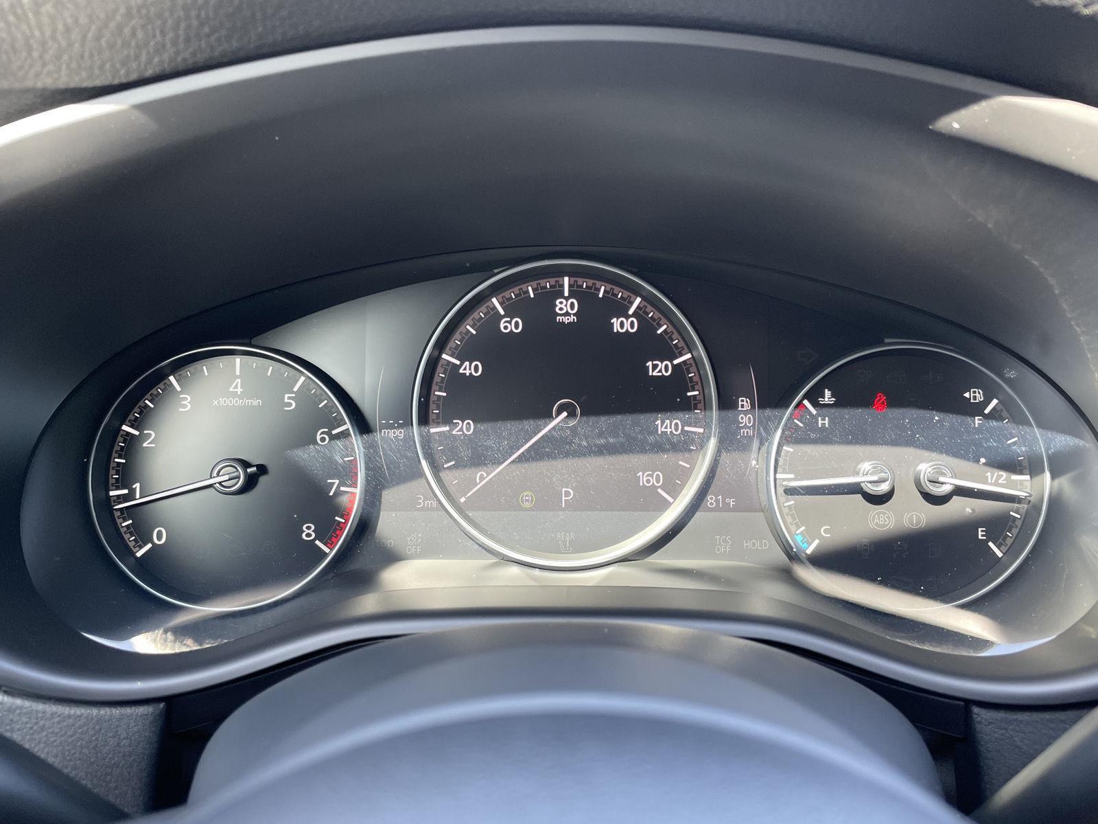 Vehicle photo 14