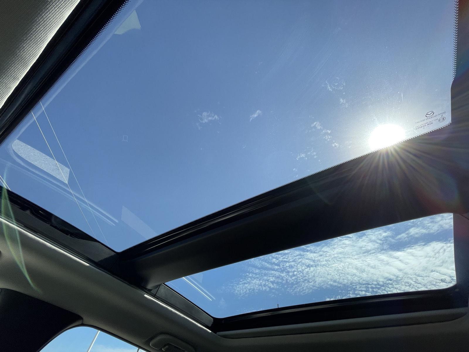 Vehicle photo 21