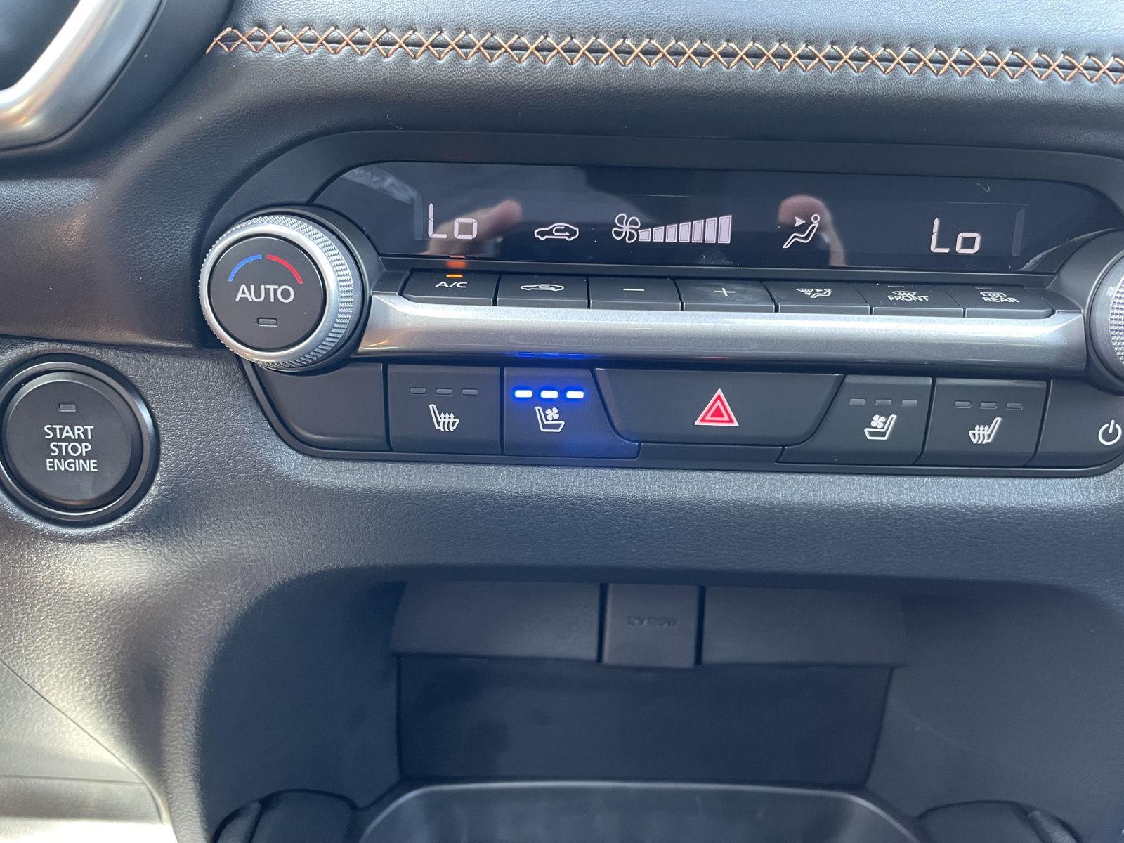Vehicle photo 27