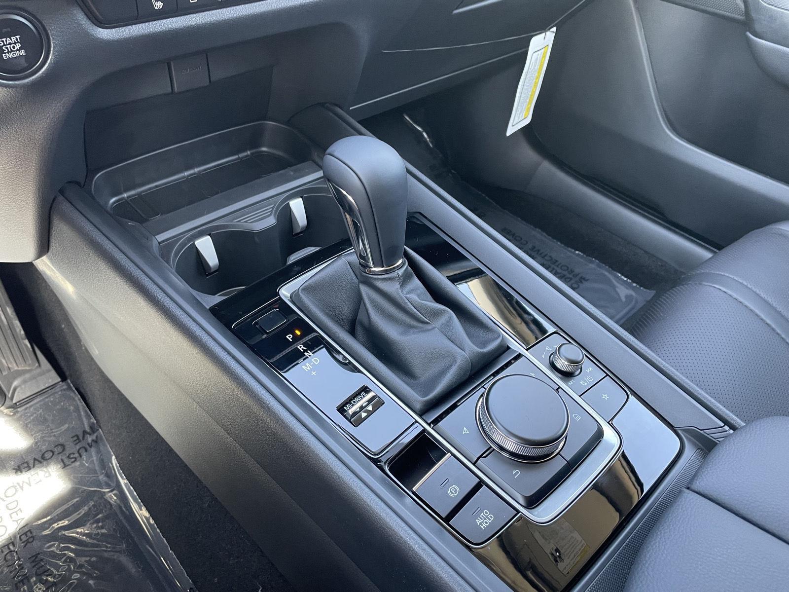 Vehicle photo 29