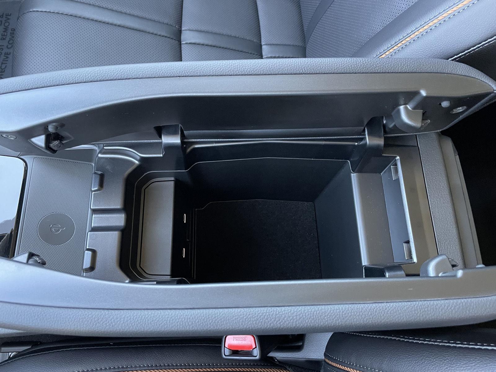 Vehicle photo 31