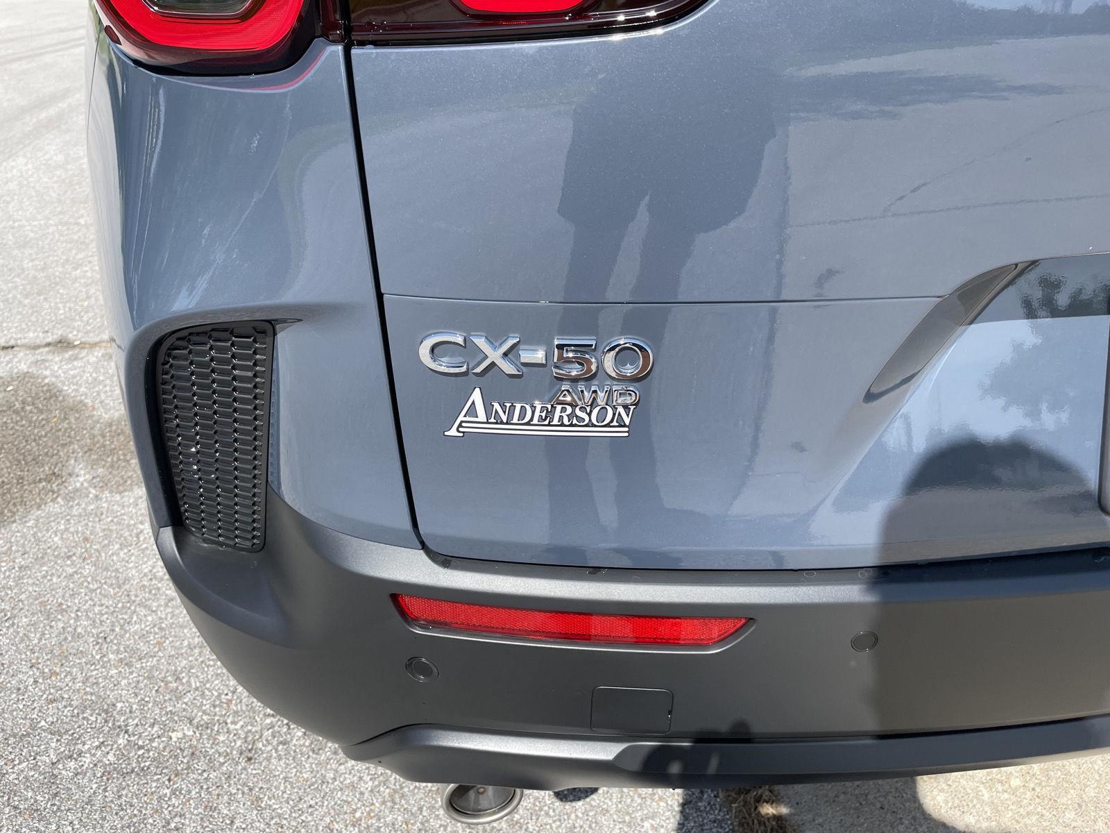 Vehicle photo 37