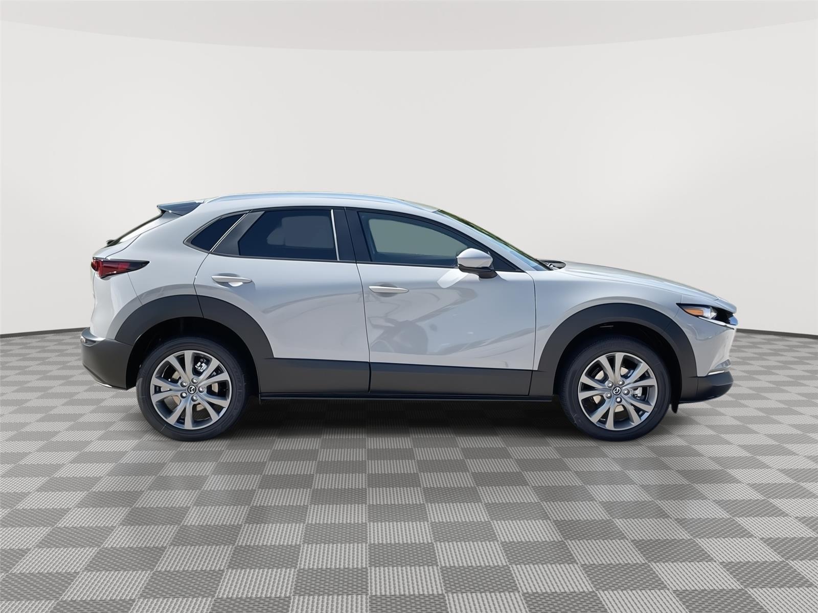 Vehicle photo 6