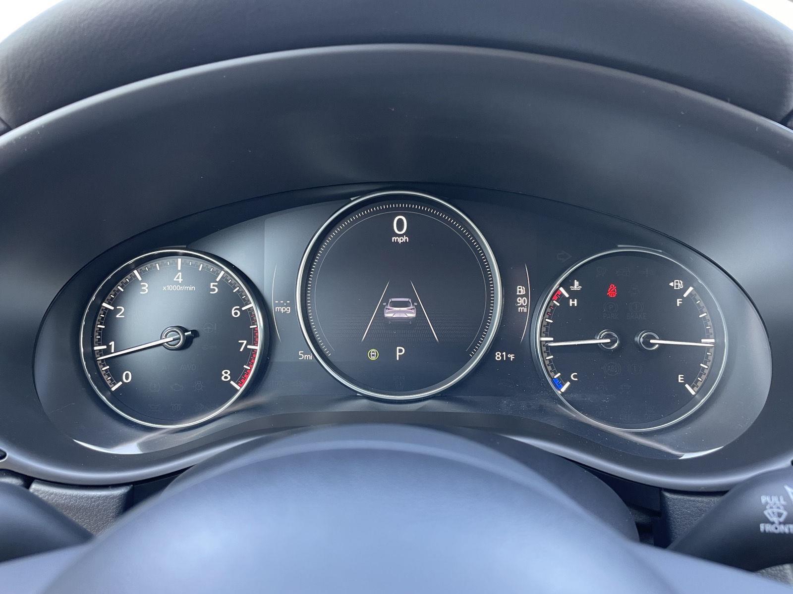 Vehicle photo 14