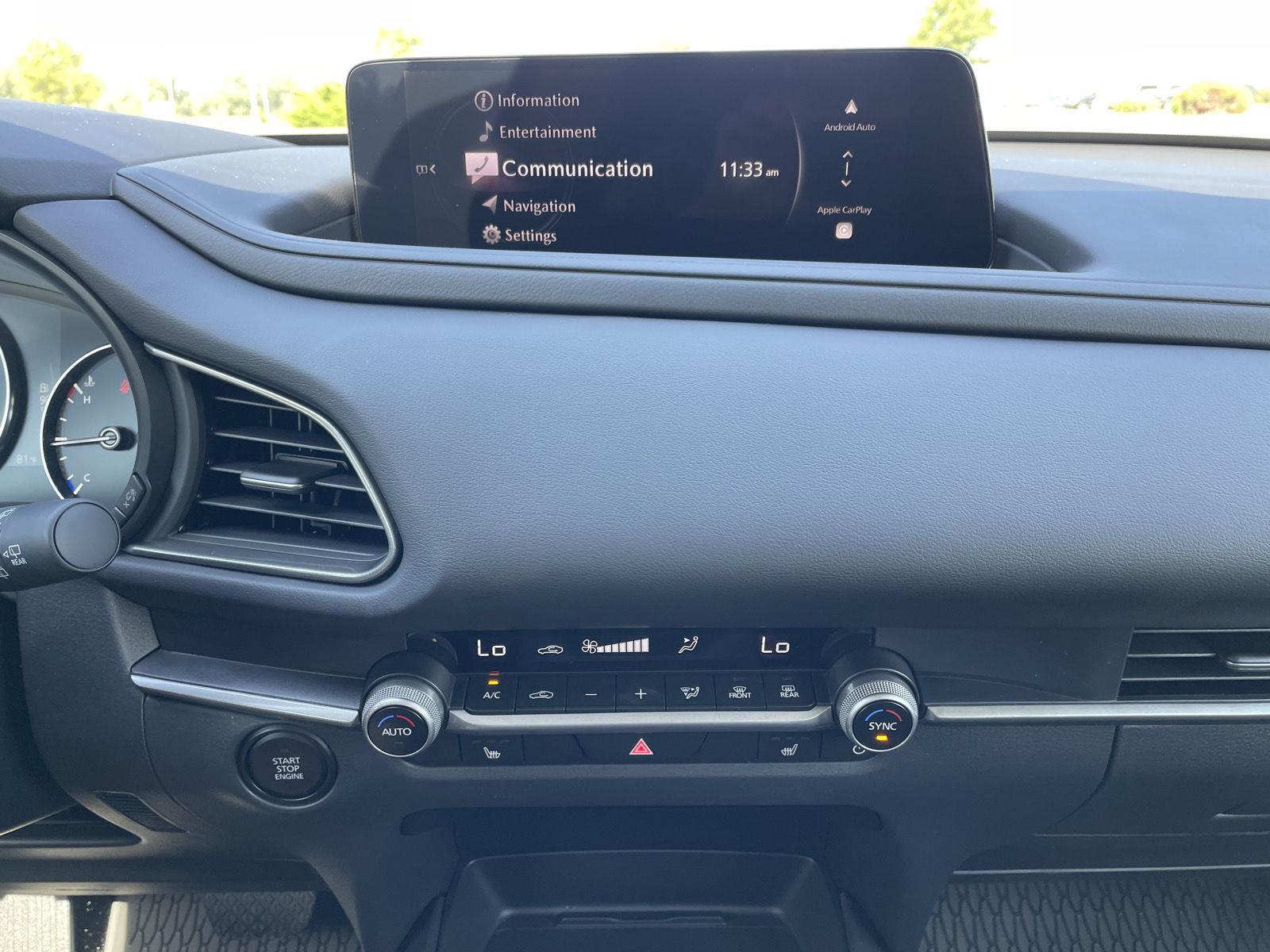 Vehicle photo 21