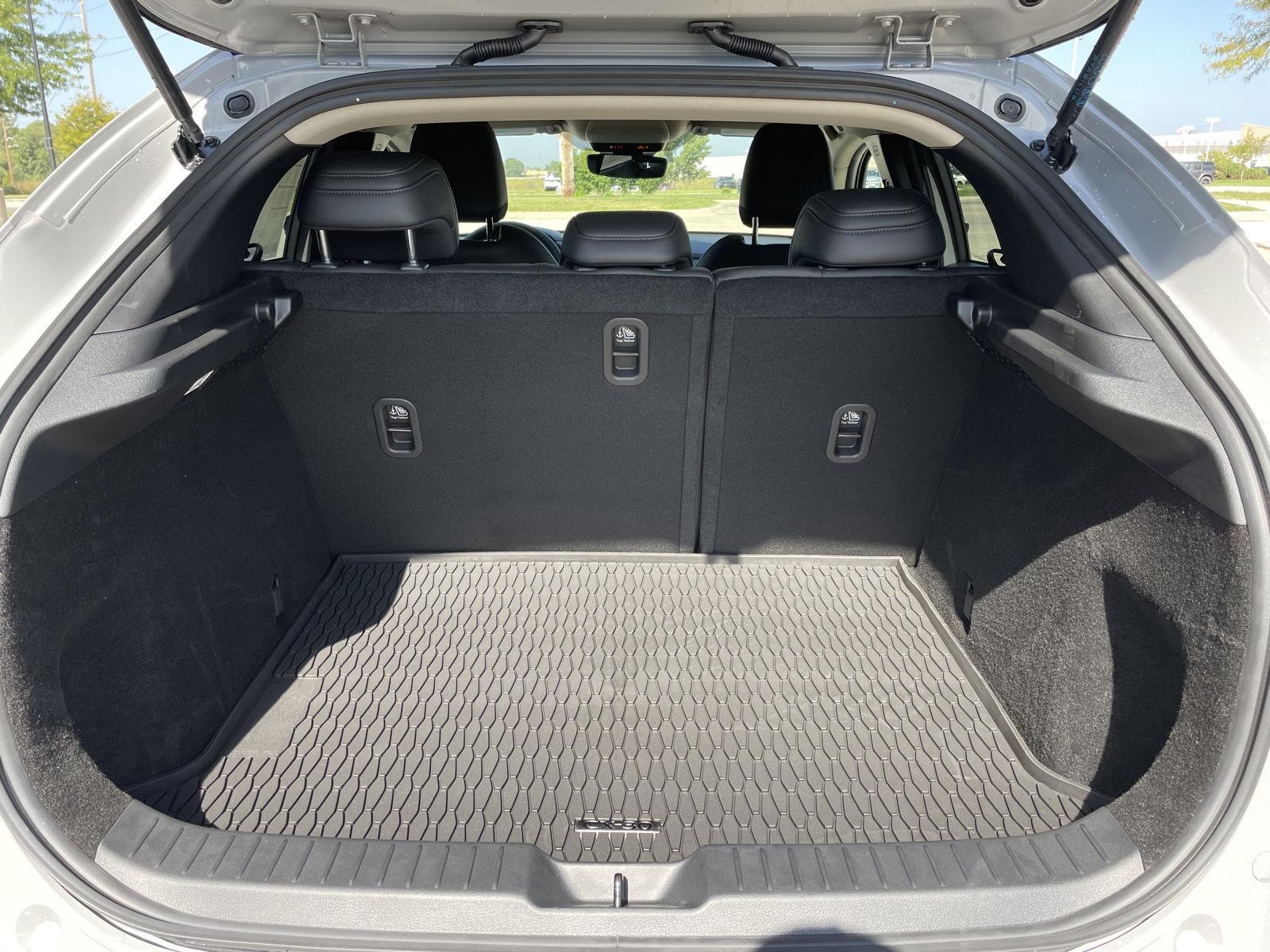 Vehicle photo 33