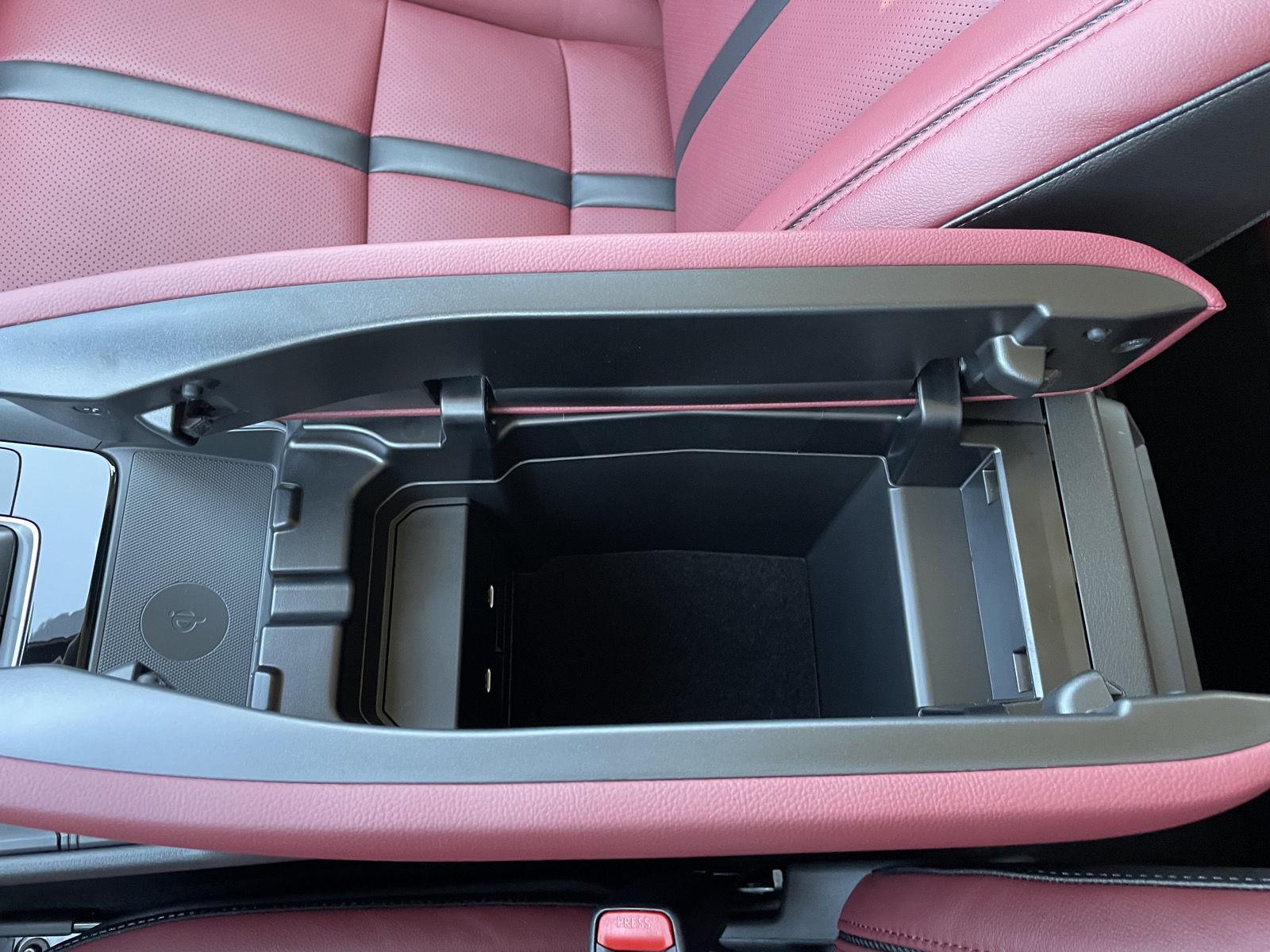 Vehicle photo 31