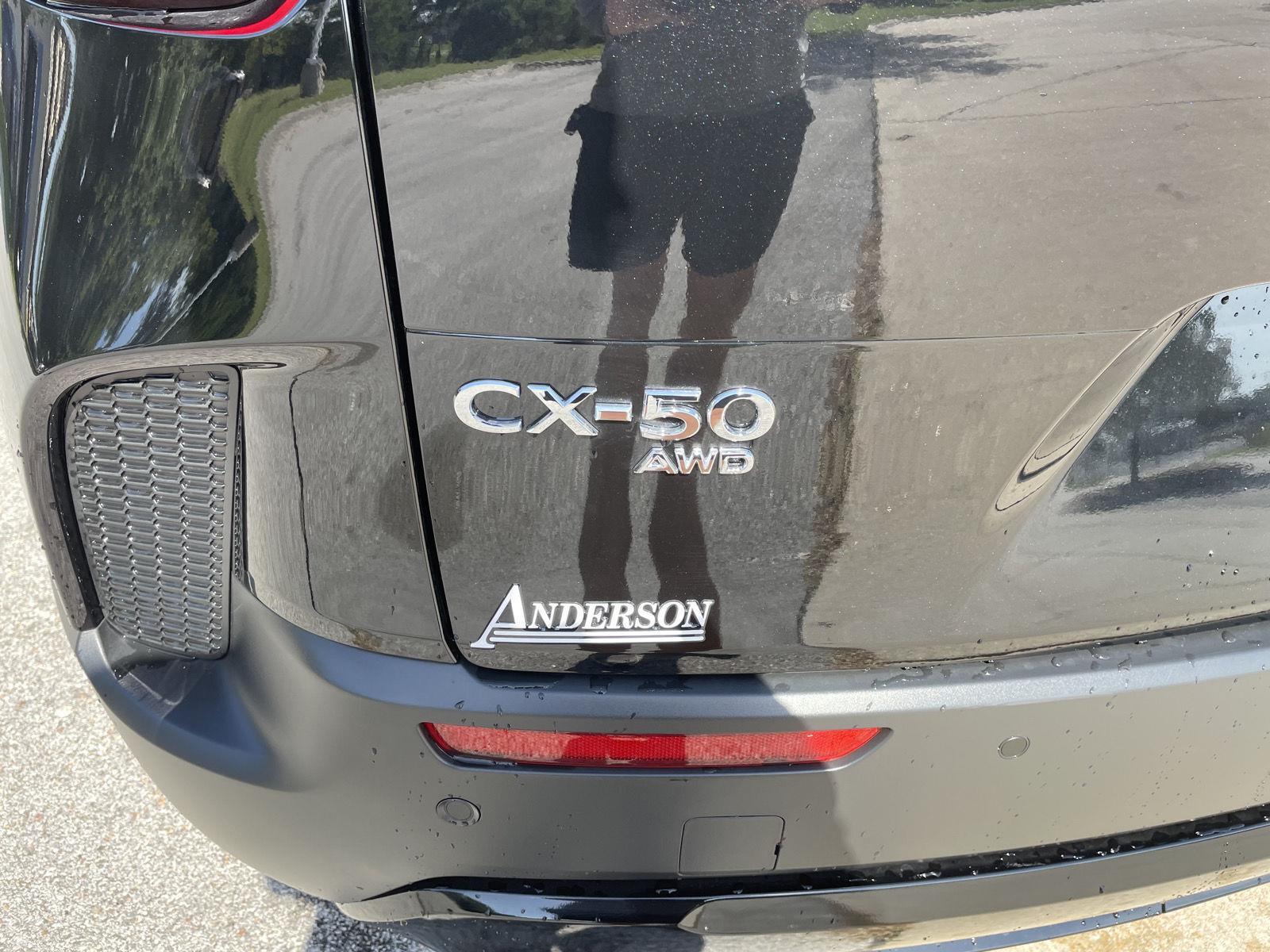 Vehicle photo 37