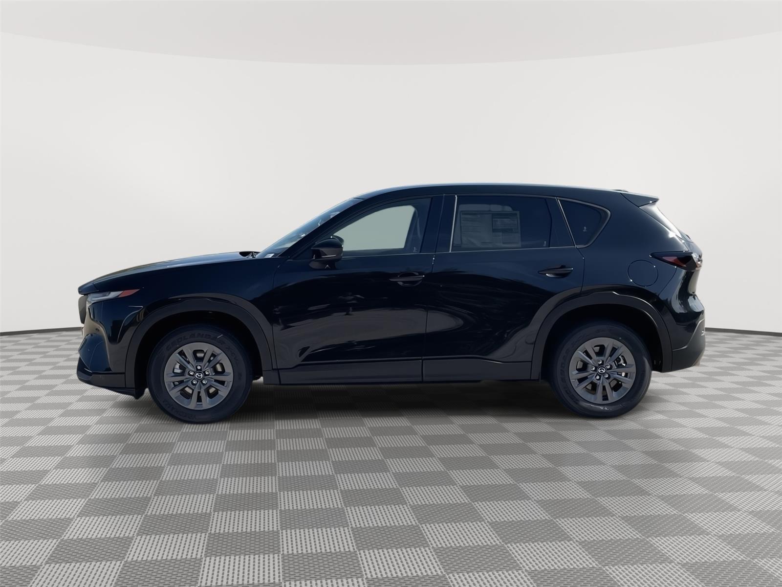 Vehicle photo 2
