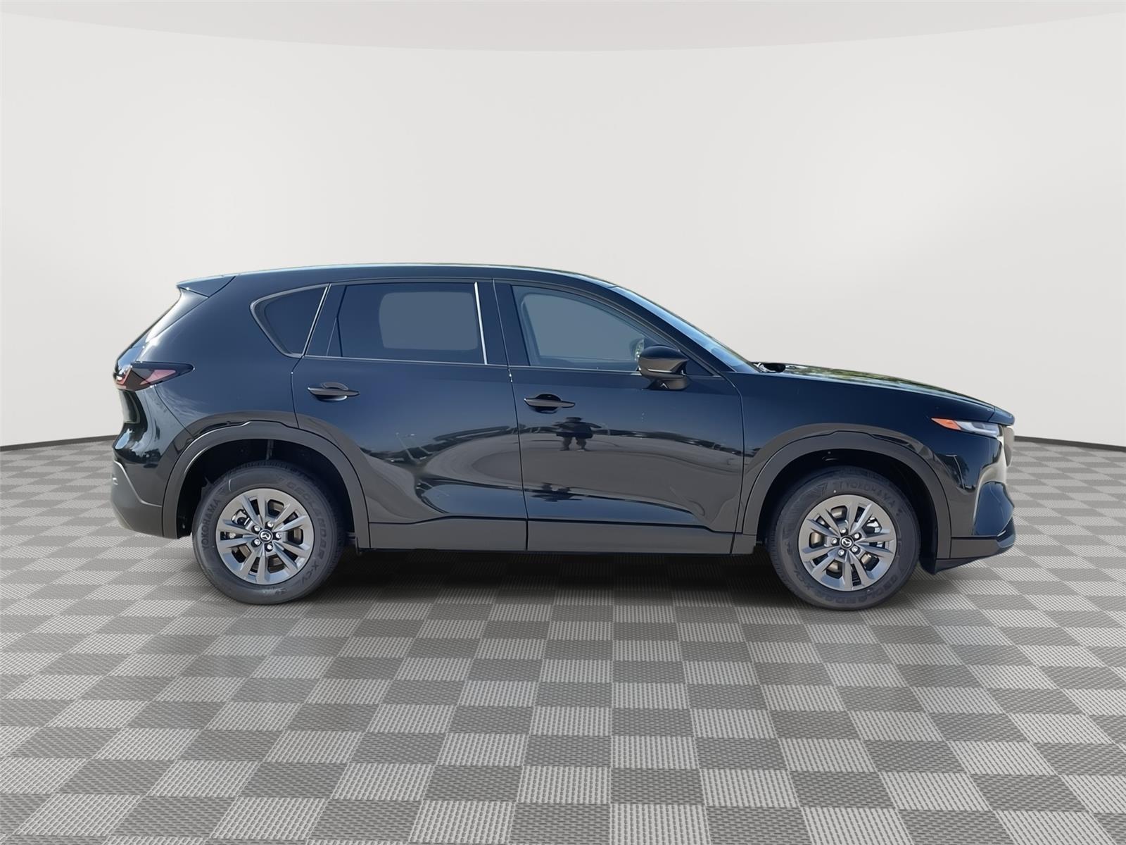 Vehicle photo 6