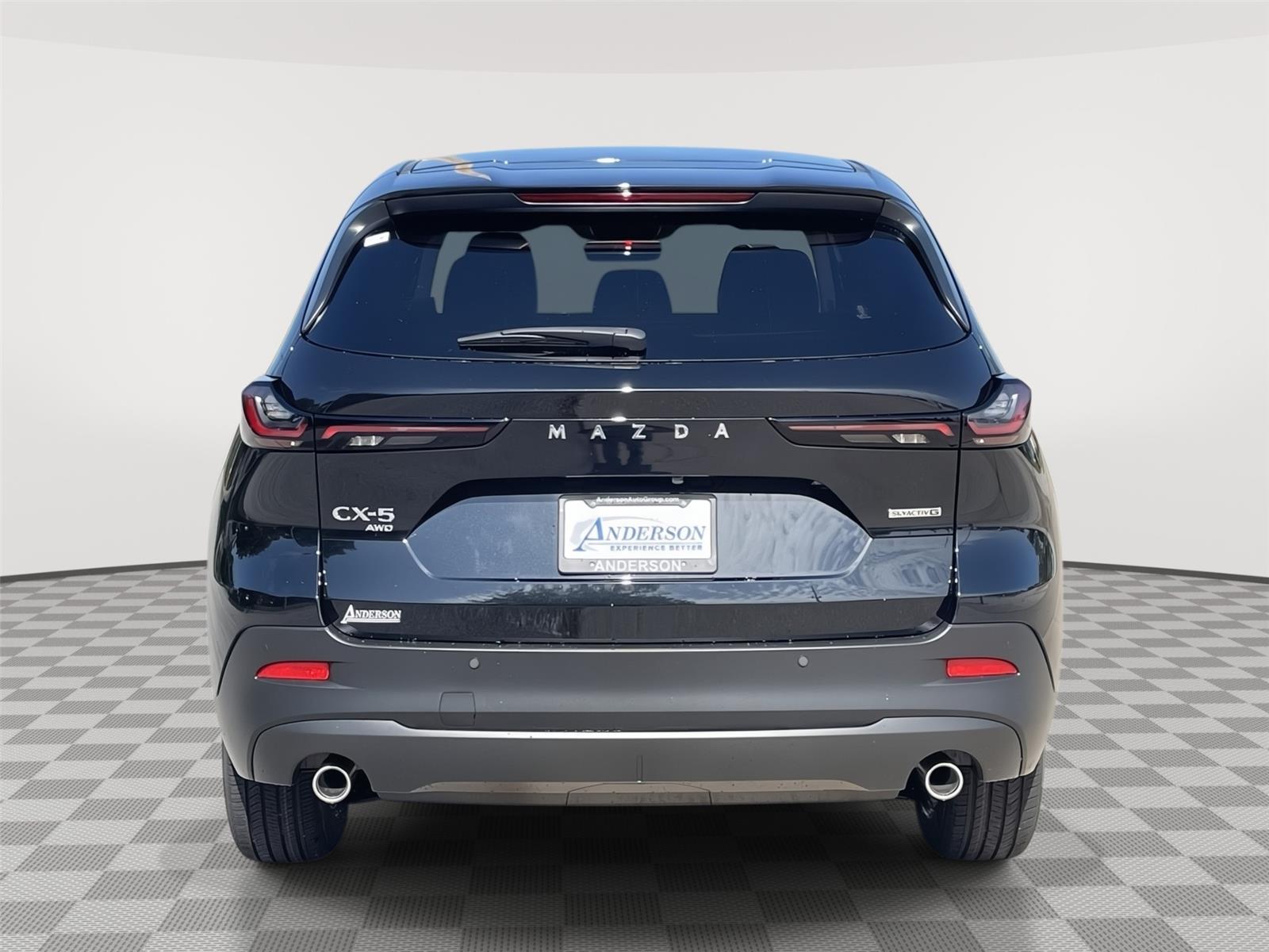 Vehicle photo 8
