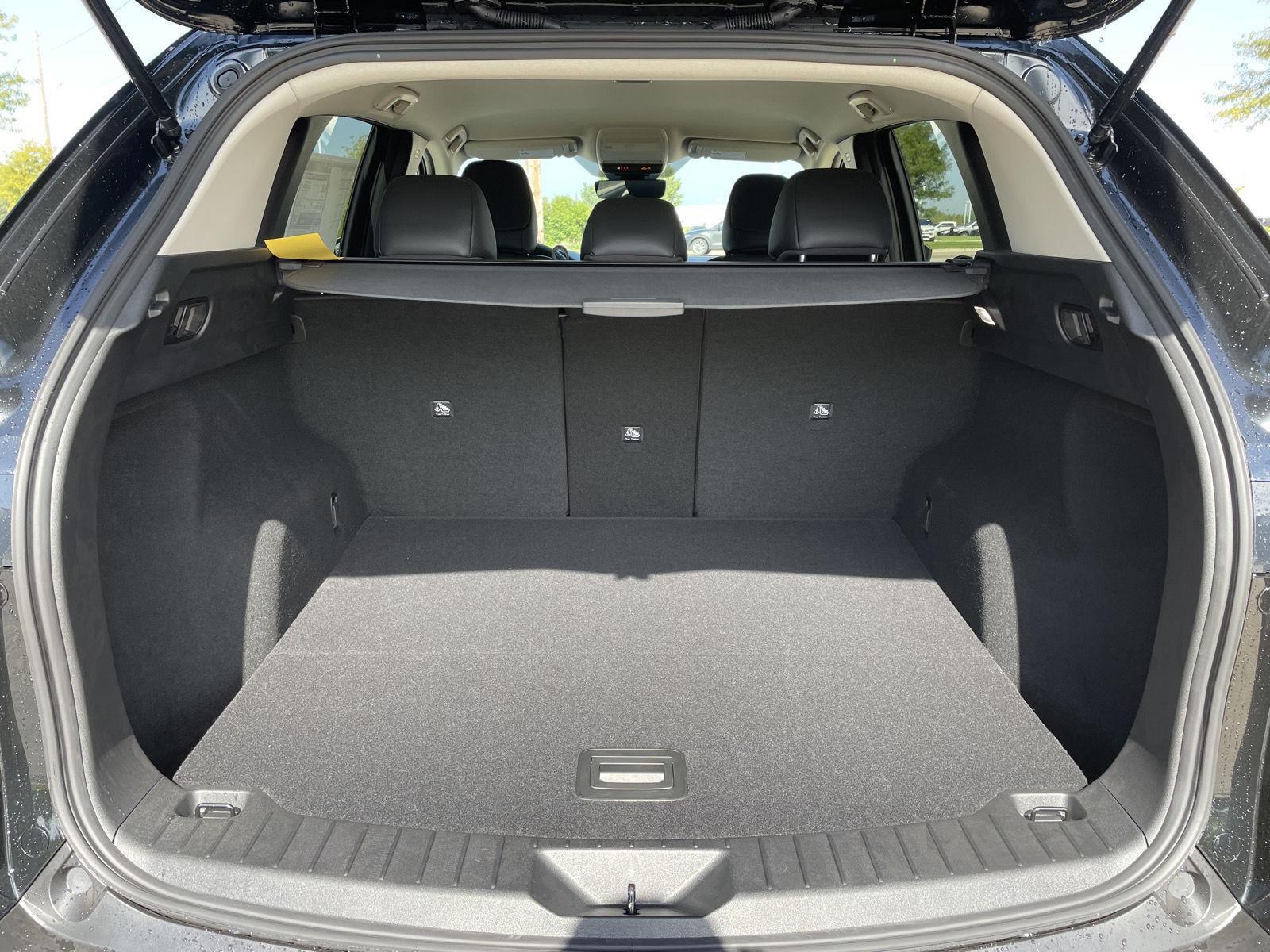 Vehicle photo 31