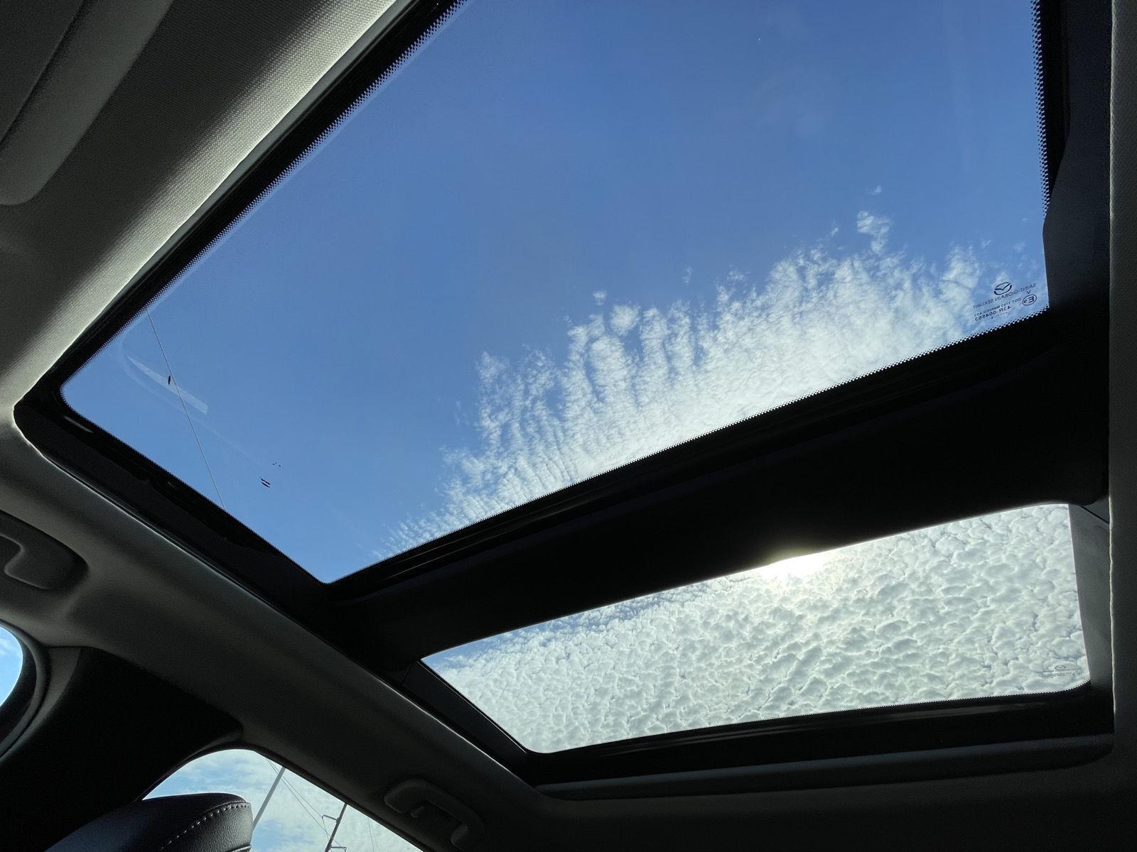 Vehicle photo 21