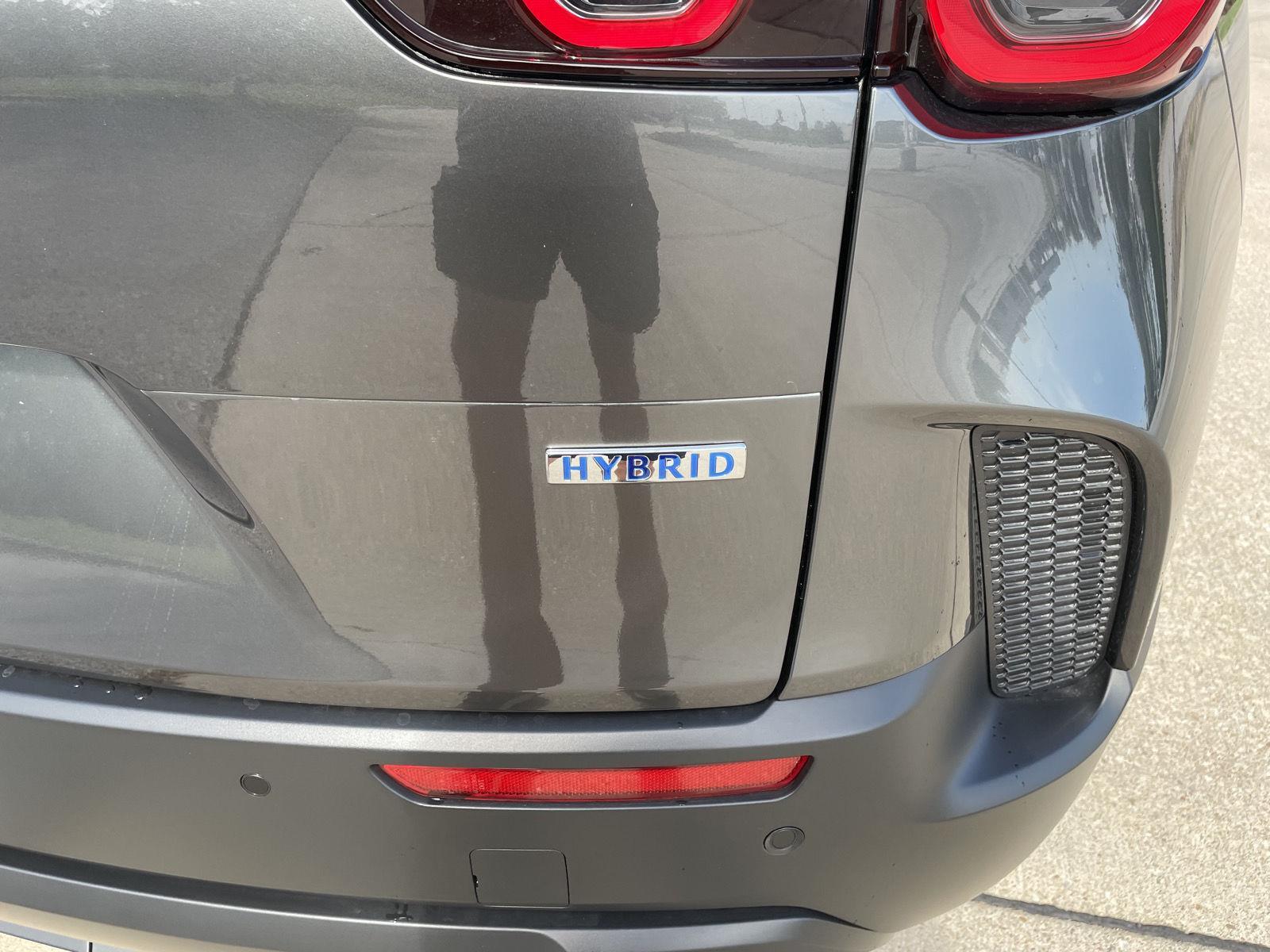 Vehicle photo 37