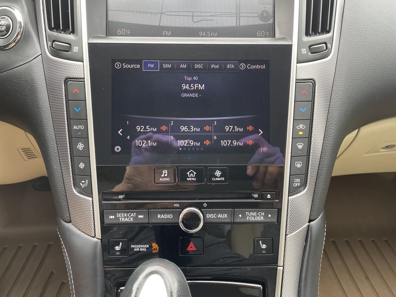 Vehicle photo 26