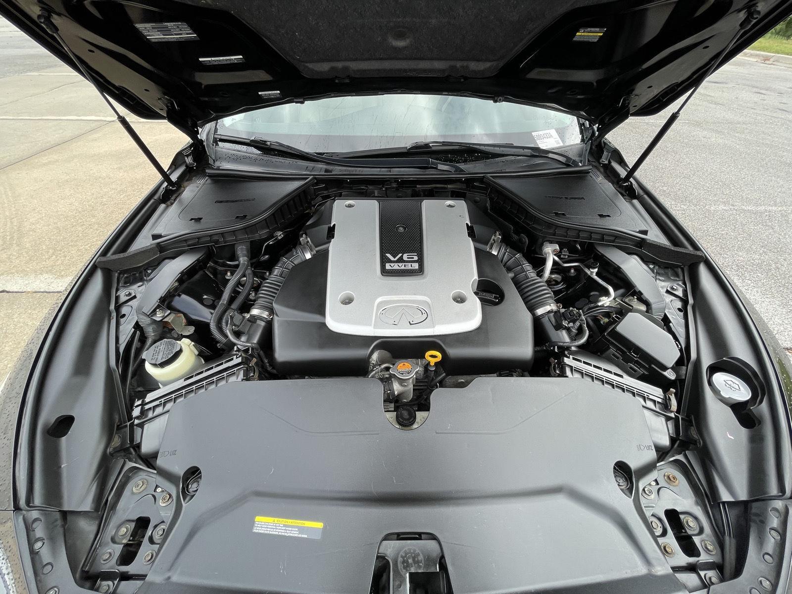Vehicle photo 33