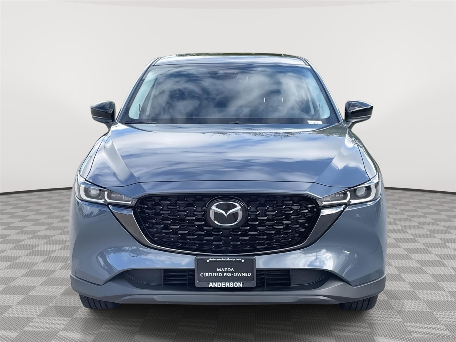 Vehicle photo 4