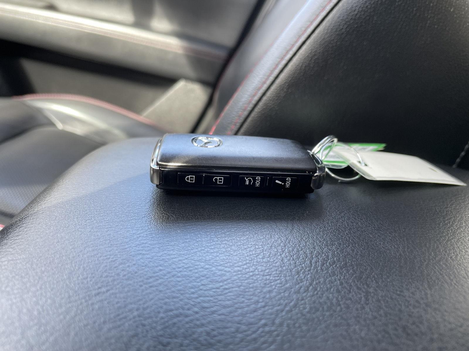 Vehicle photo 36
