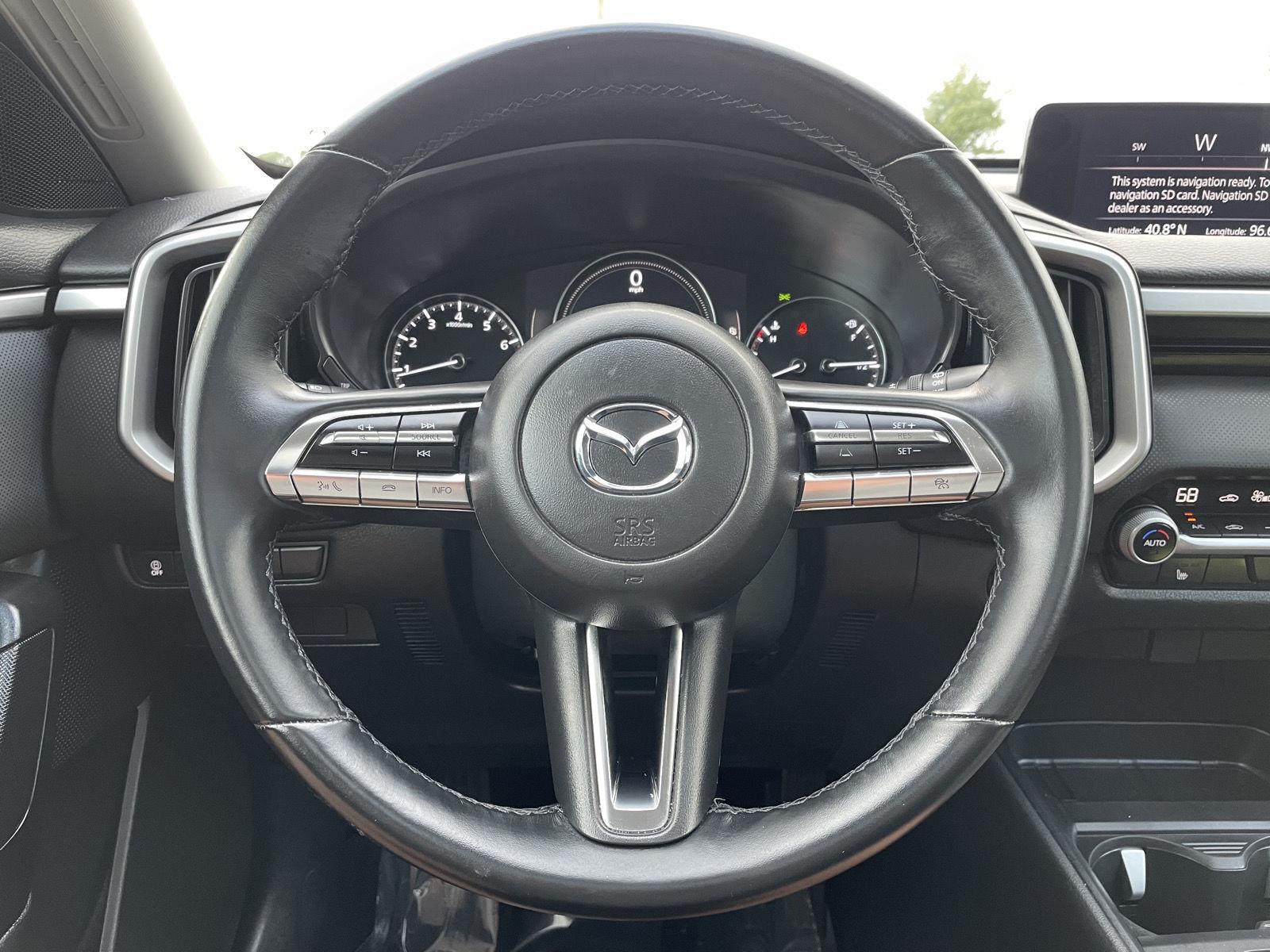 Vehicle photo 11