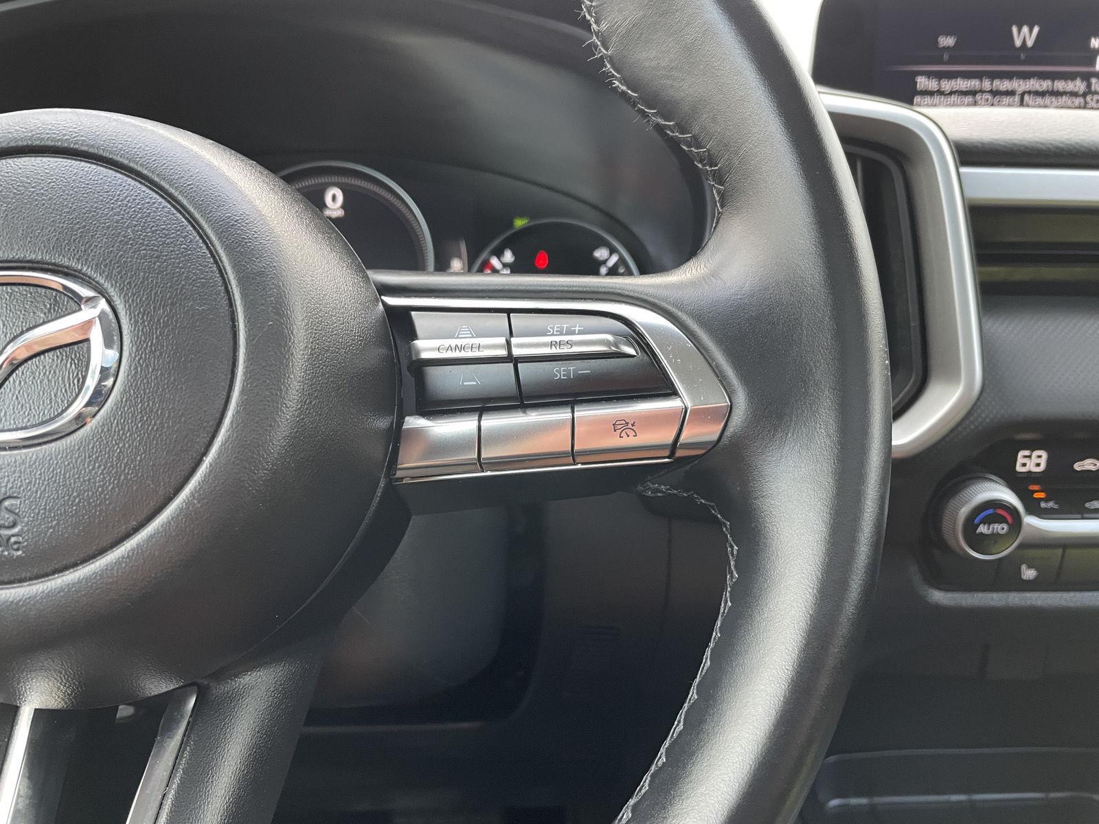 Vehicle photo 13
