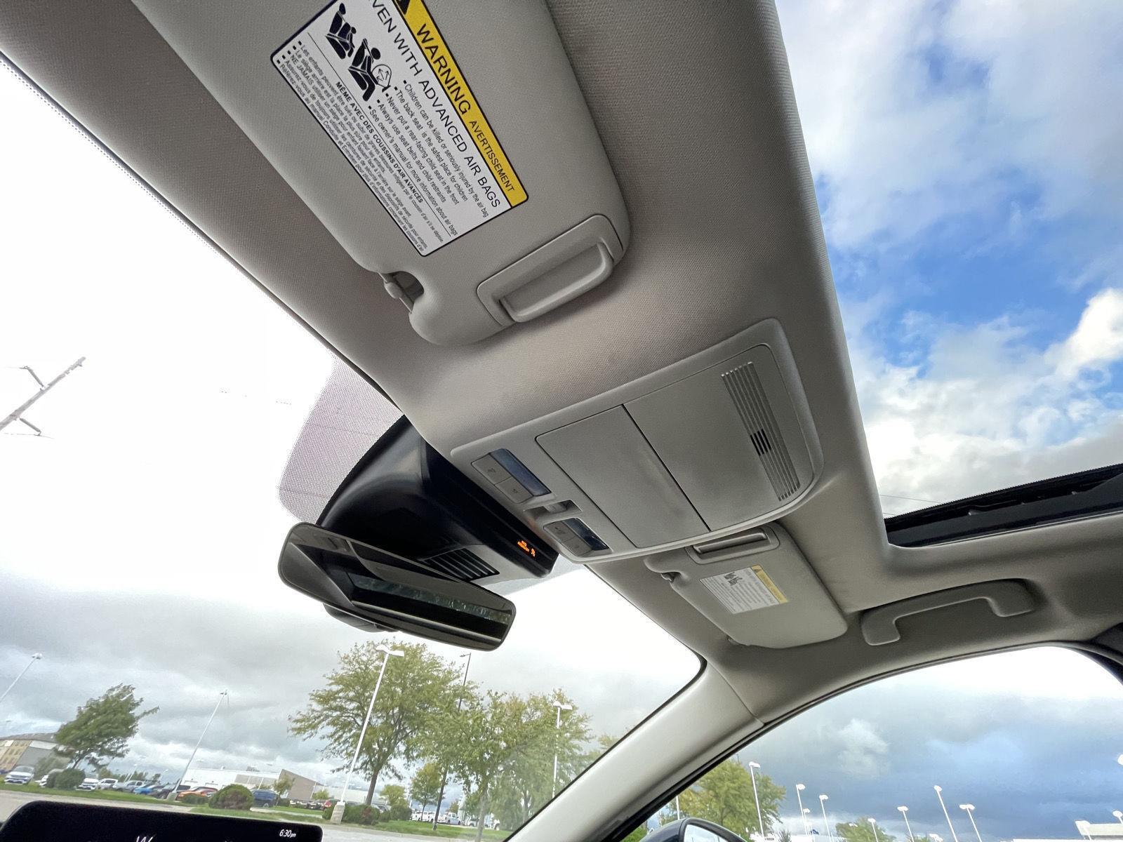 Vehicle photo 20