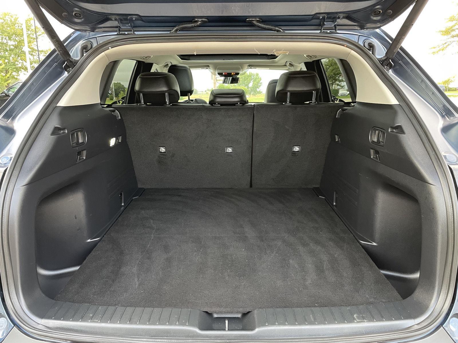 Vehicle photo 34