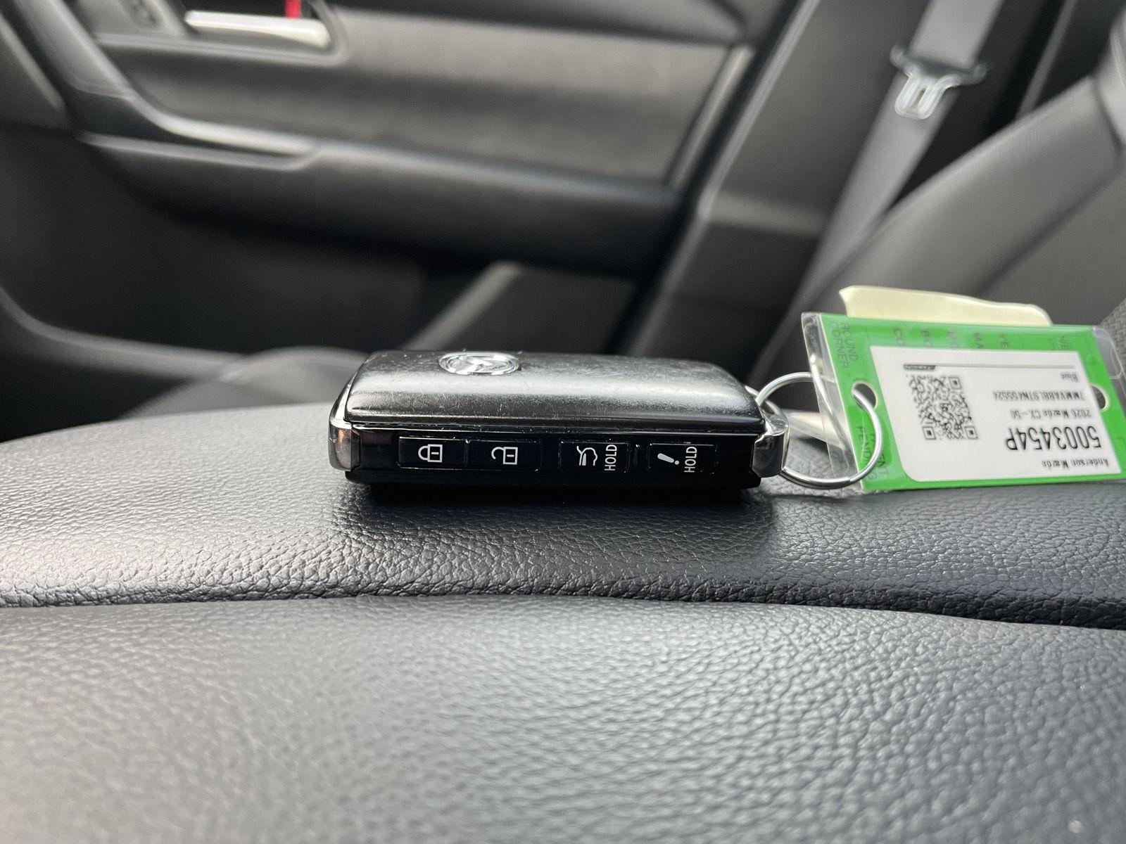 Vehicle photo 37