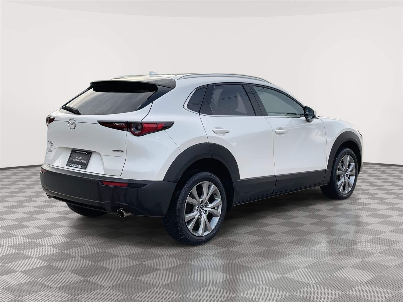 Vehicle photo 7