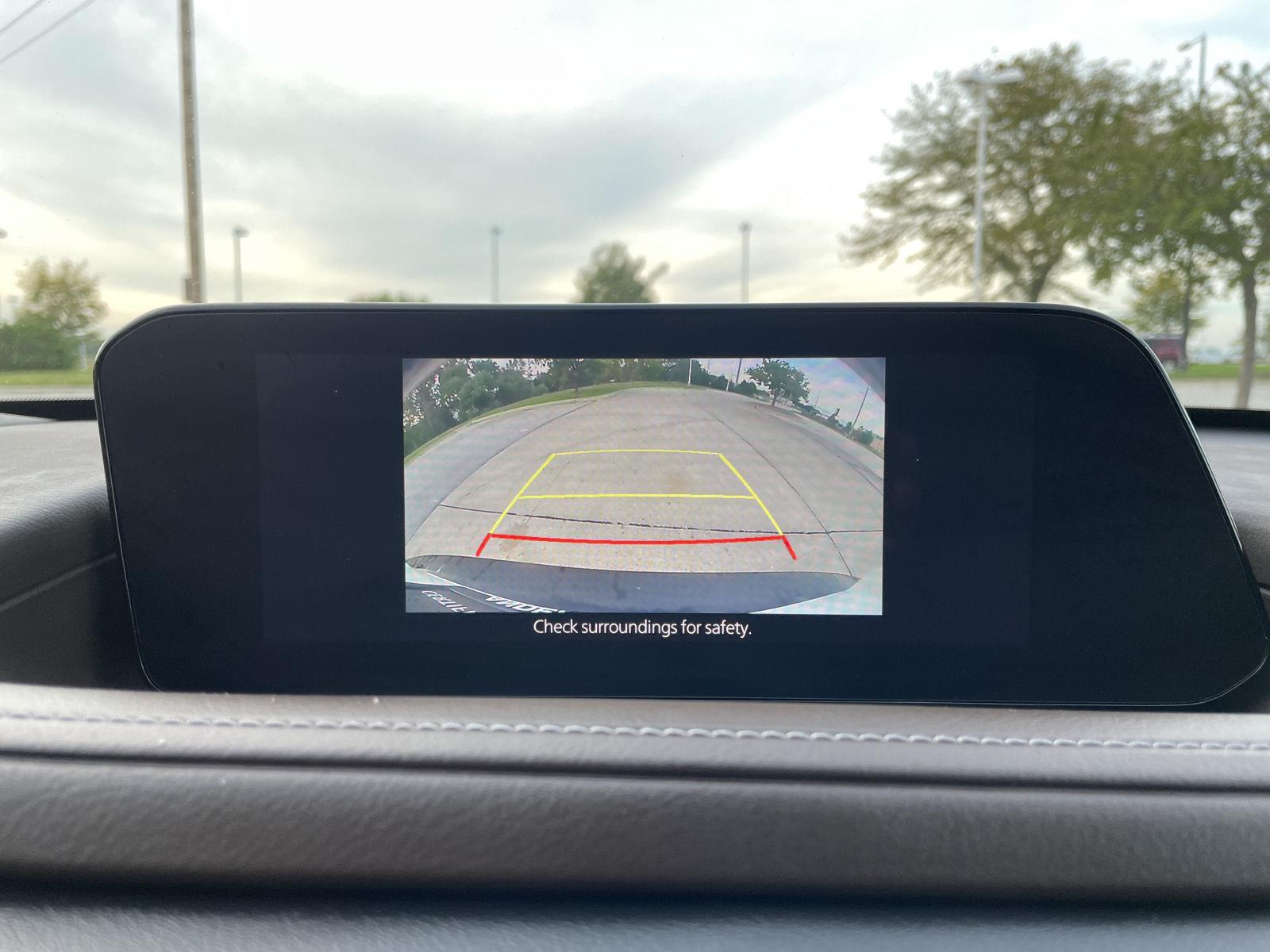 Vehicle photo 22