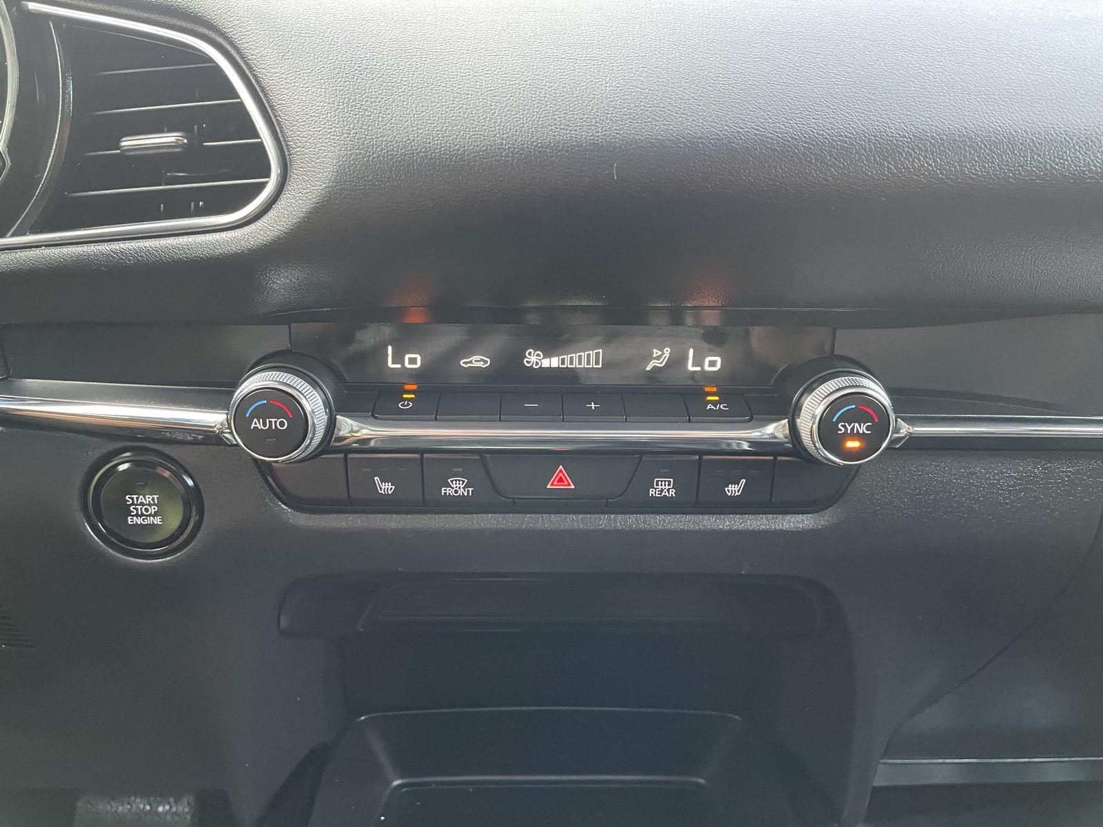 Vehicle photo 25