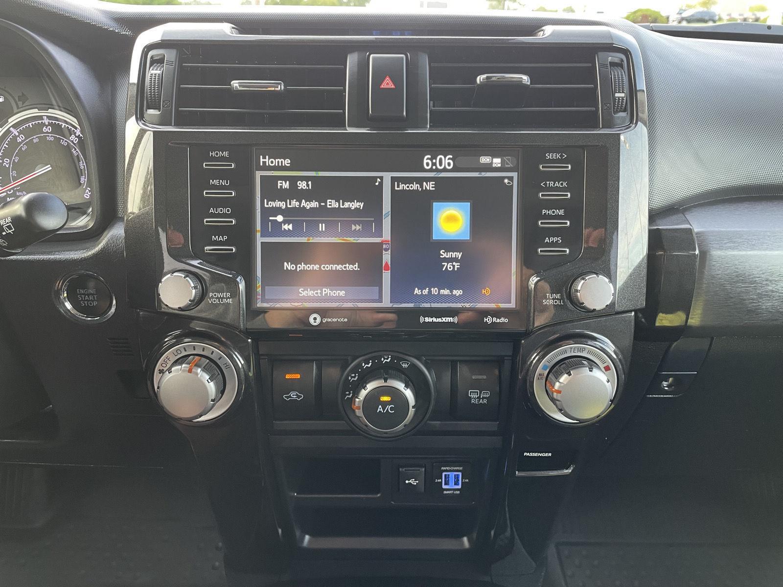 Vehicle photo 22