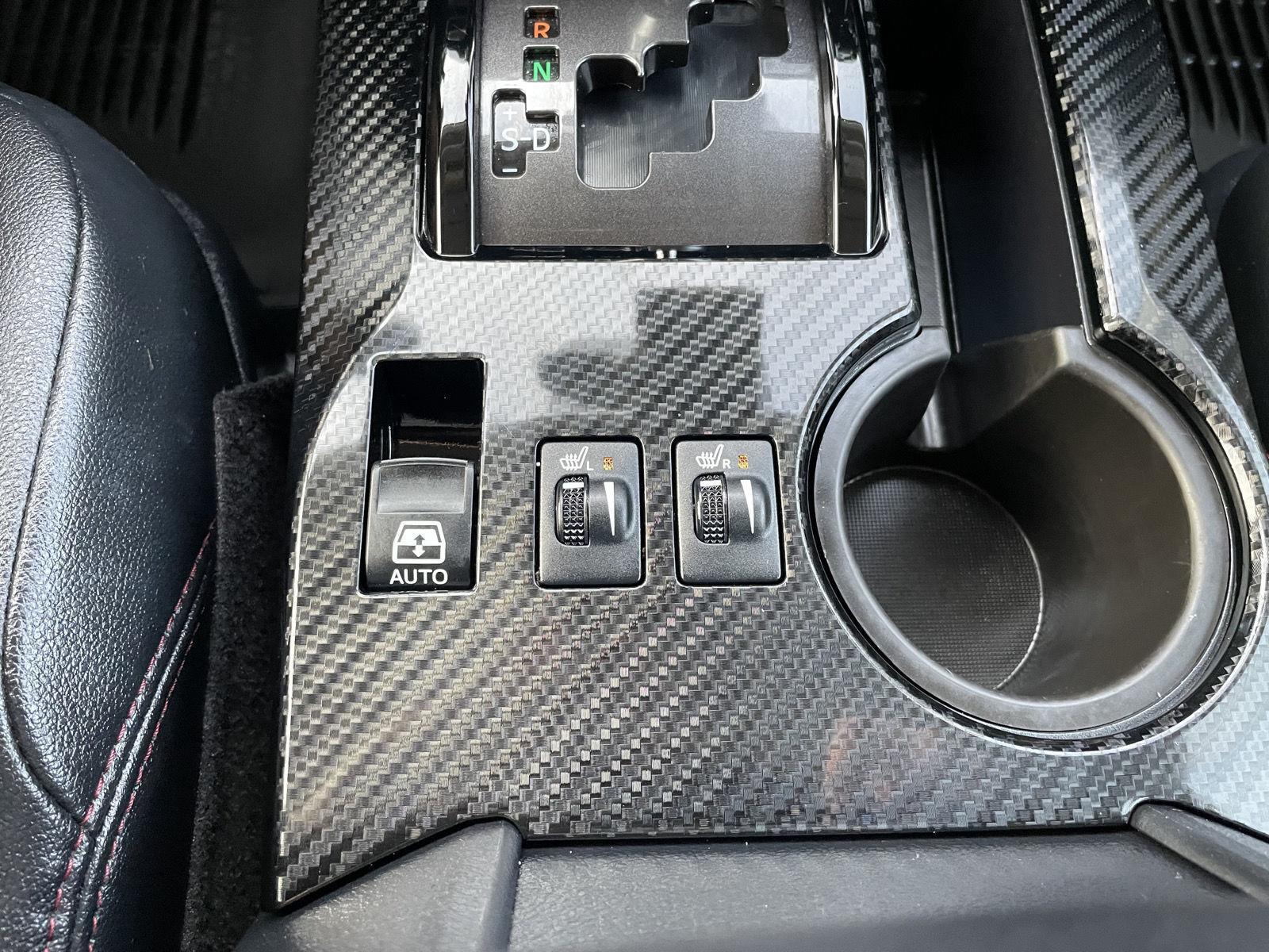Vehicle photo 27