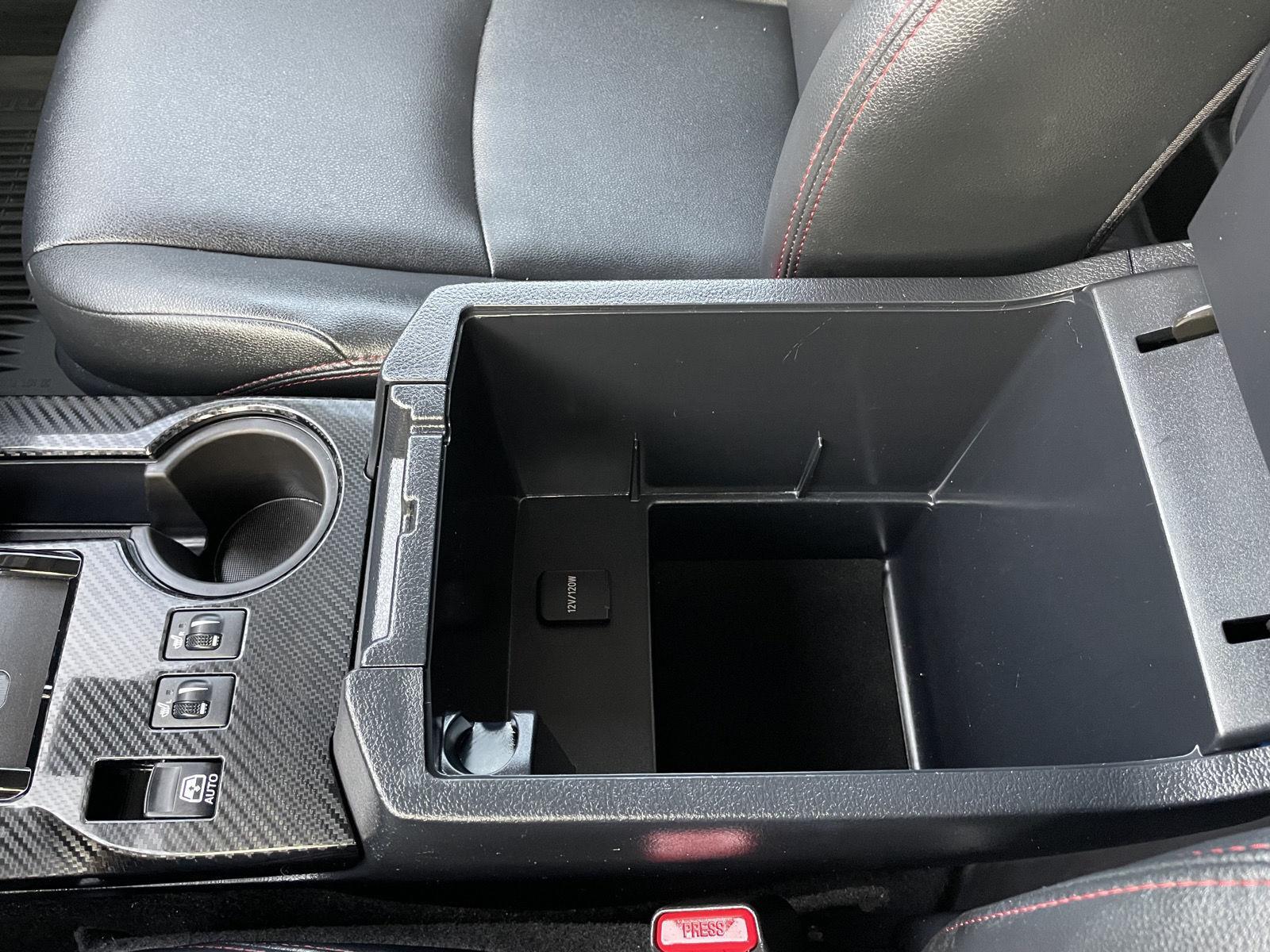Vehicle photo 32