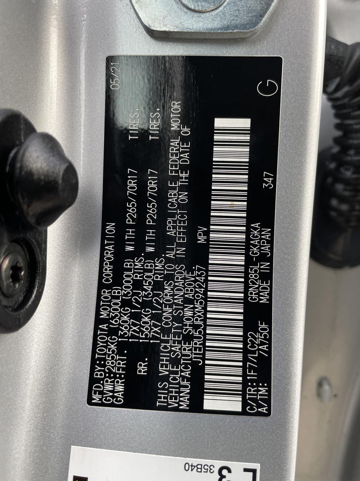 Vehicle photo 33