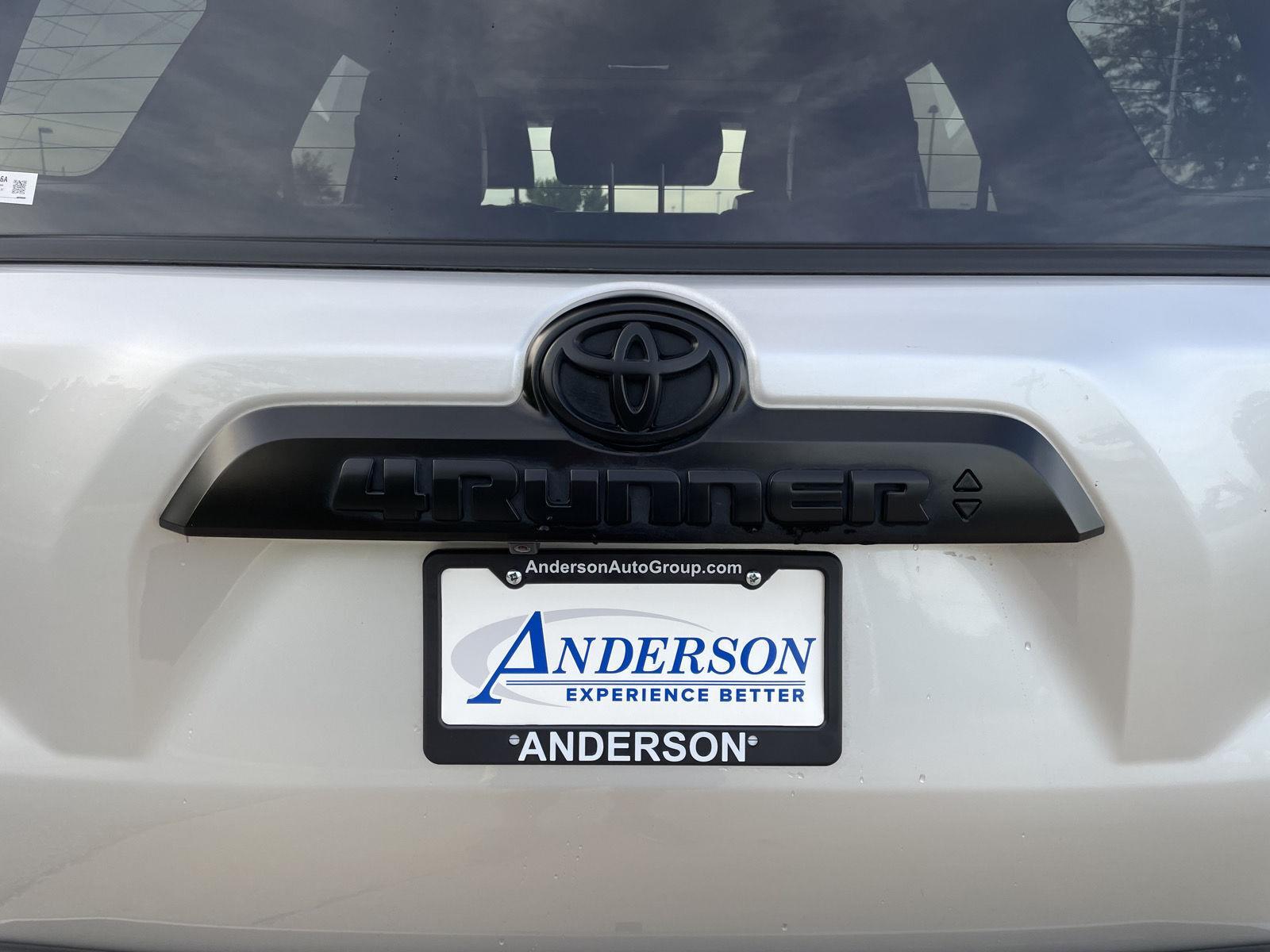 Vehicle photo 37