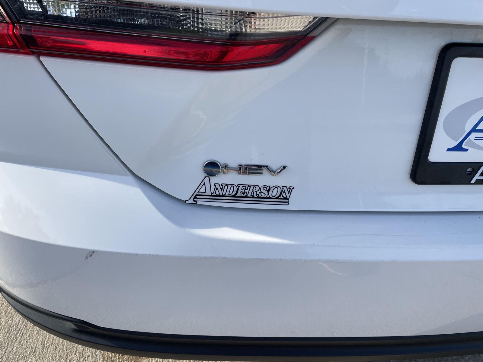 Vehicle photo 36