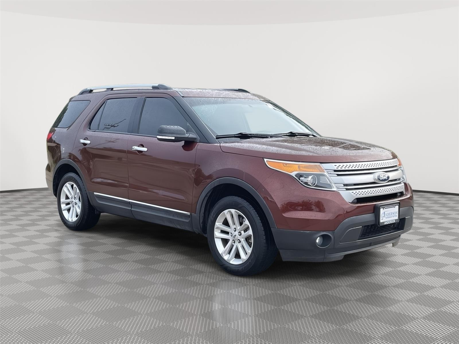 Vehicle photo 5