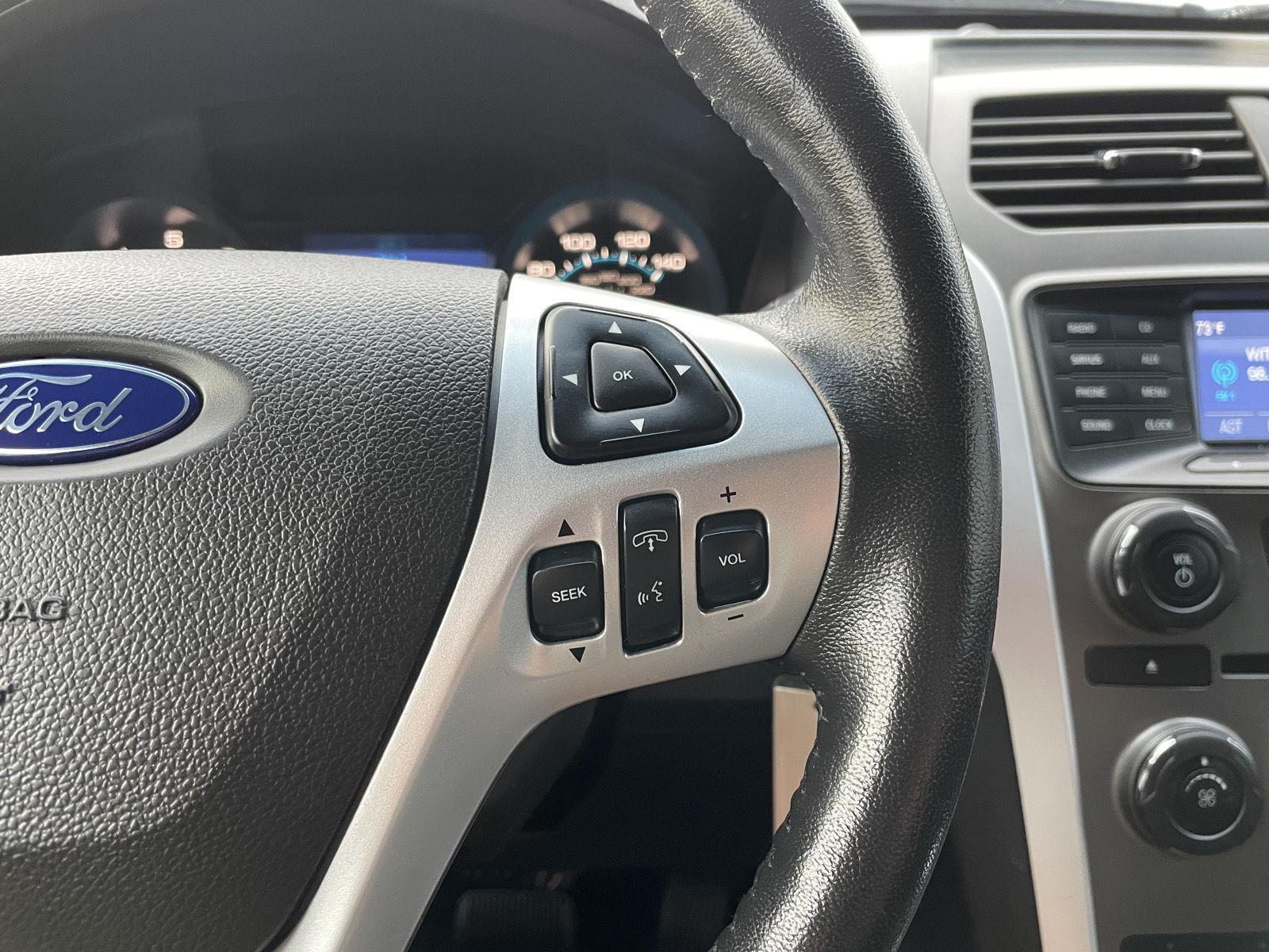 Vehicle photo 14